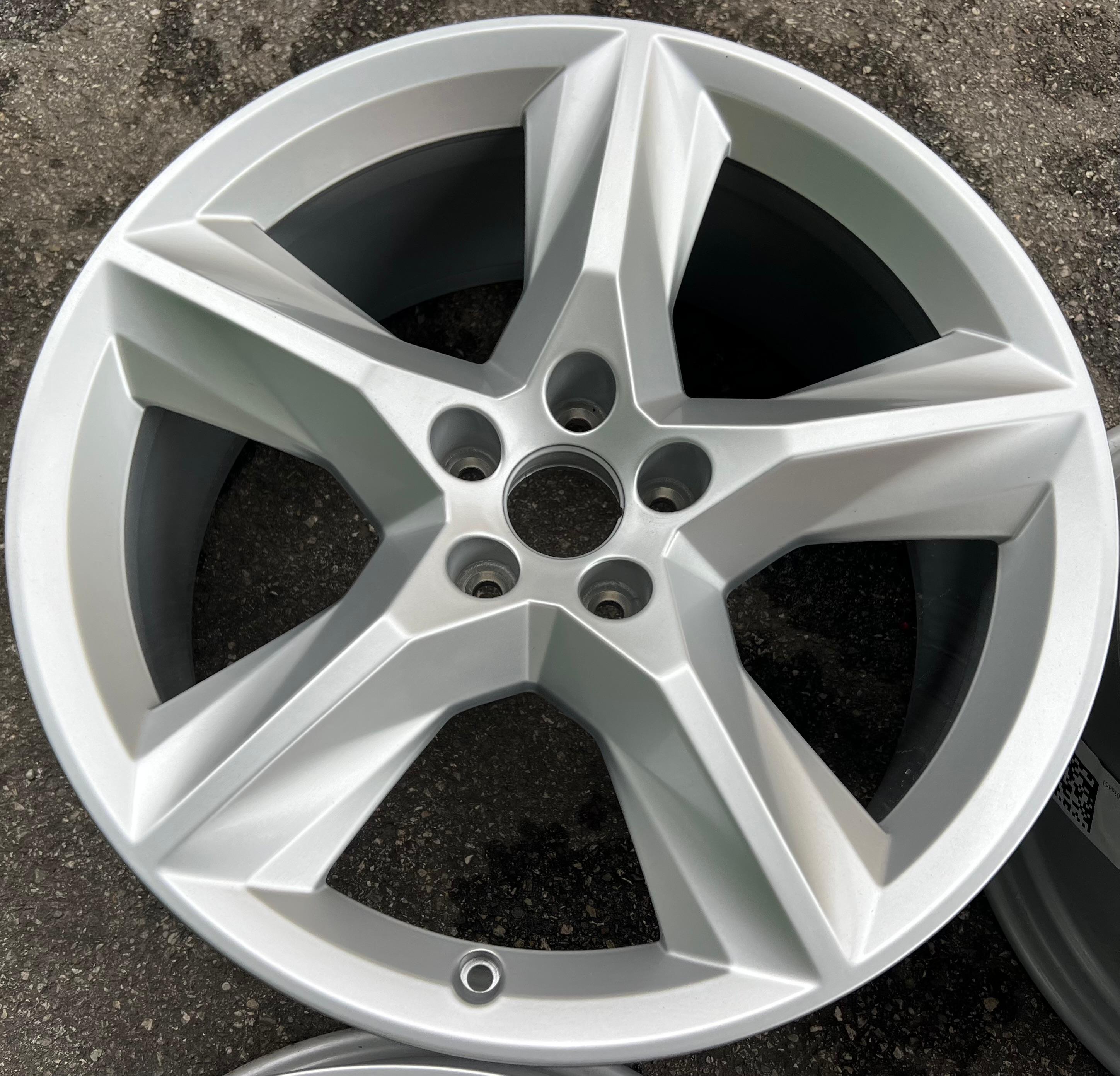 4 ORIGINAL 19" ALUFELGEN AUDI Q7 4M 4M0601025F 8x19 ET28 FREIHAUS