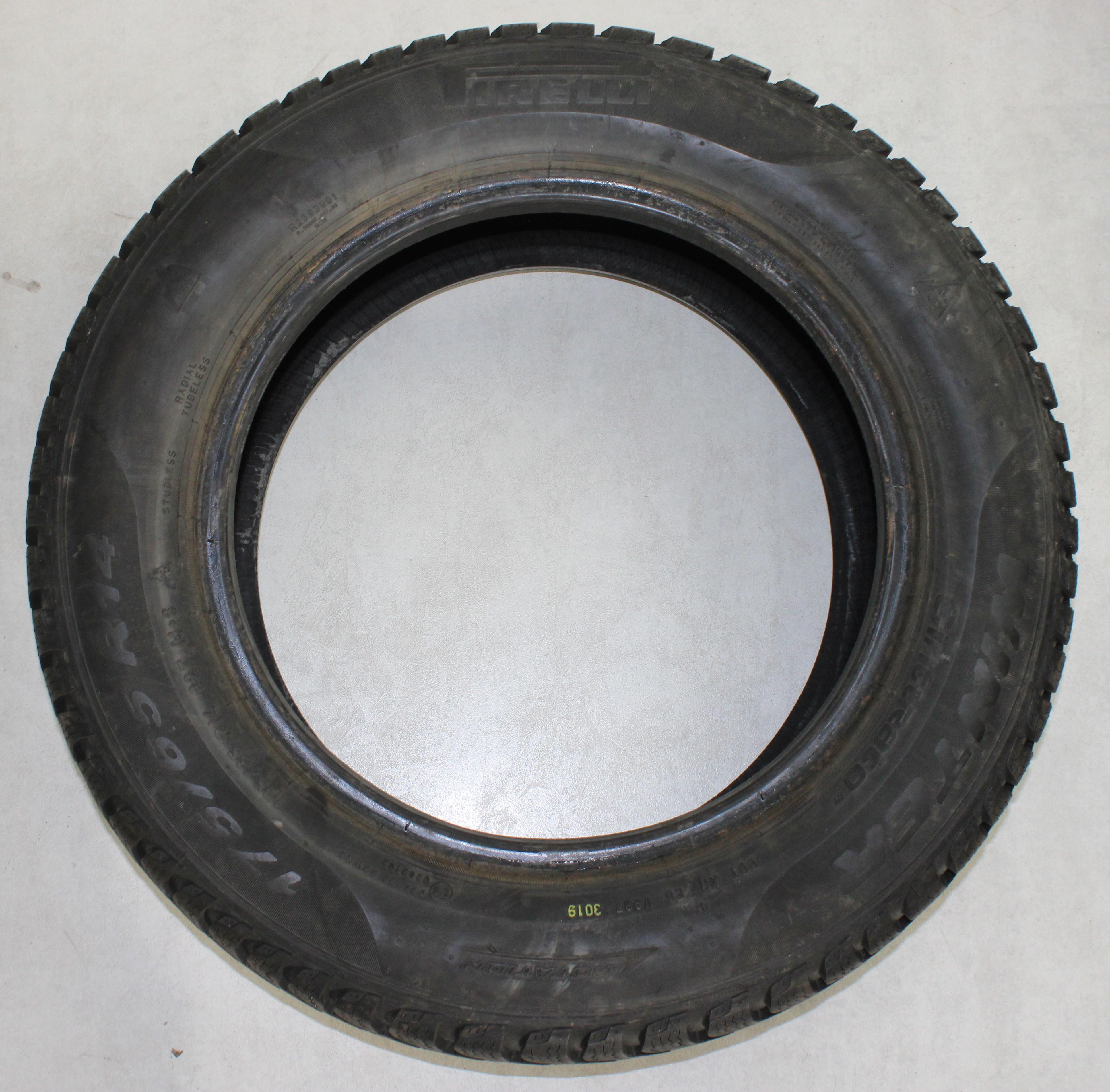 1 x 175/65R14 82T Winterreifen Pirelli Winter Cinturato 7,5mm 2019