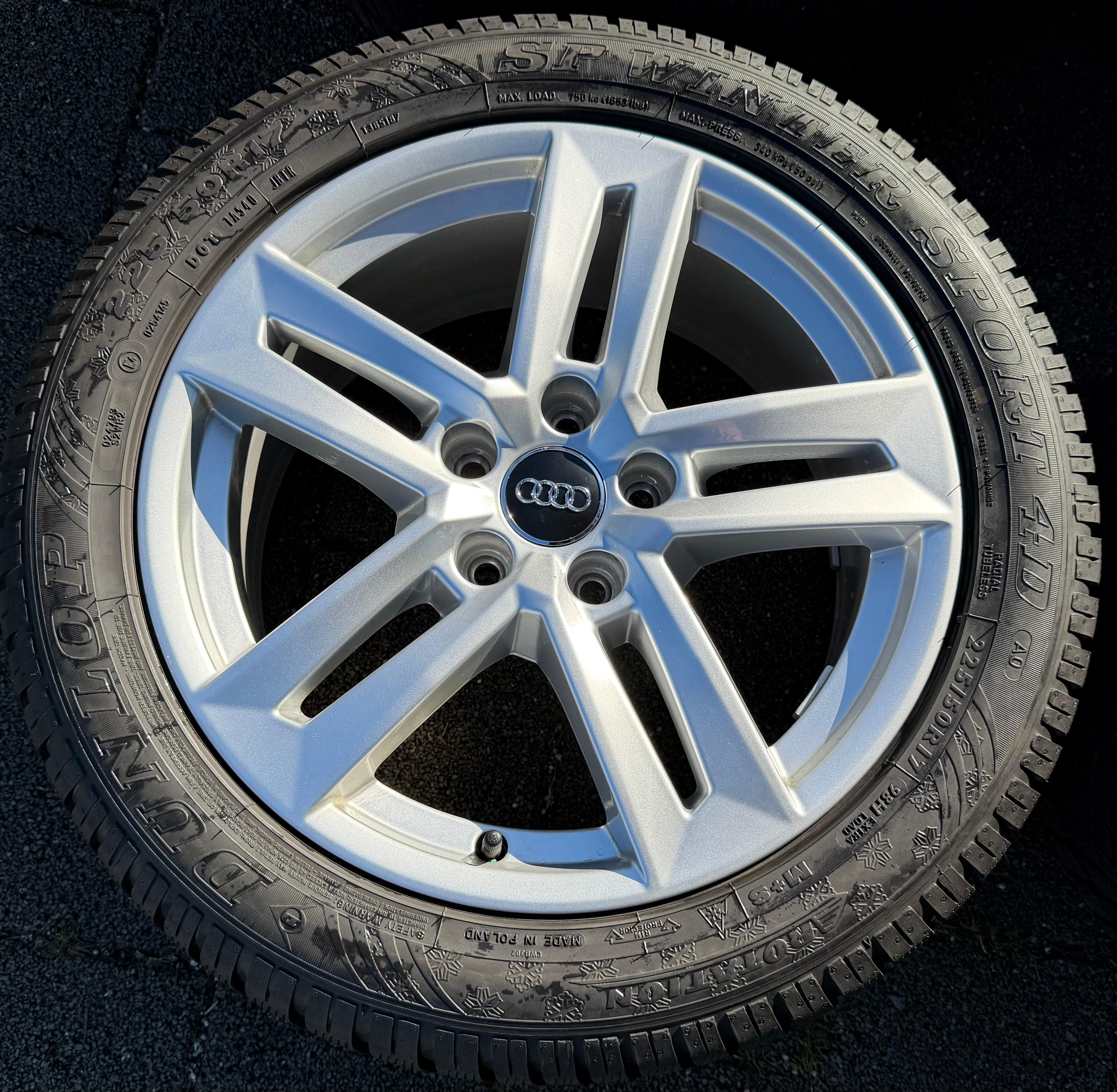 4 Original 17" Alu Winterräder Audi A4 B9 8W 8W0601025P 225/50R17 98H Dunlop 2024