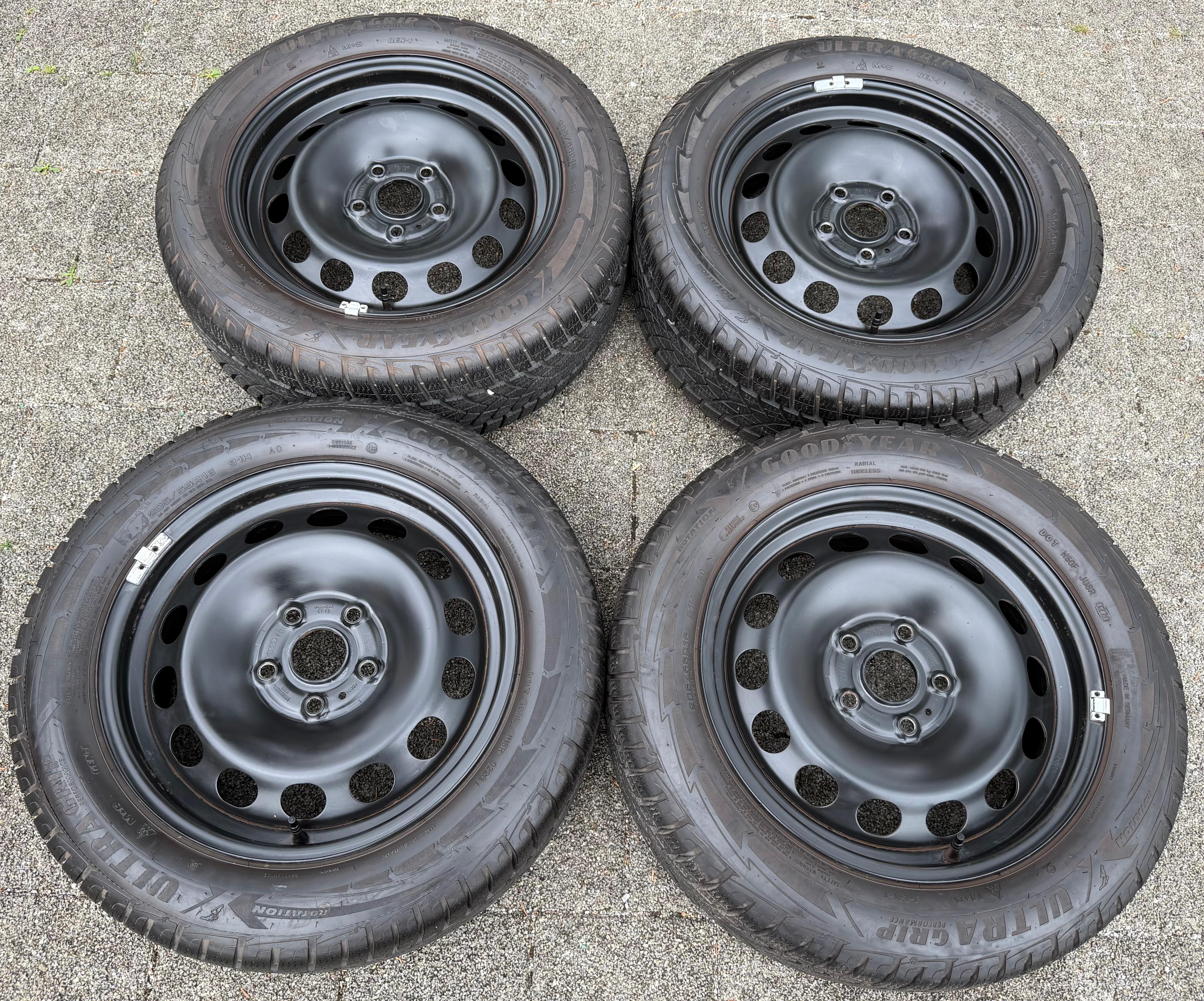 4 ruedas de invierno Audi A3 8V Sportback Cabrio 205/55R16 91H Goodyear 8V0601027A 2020
