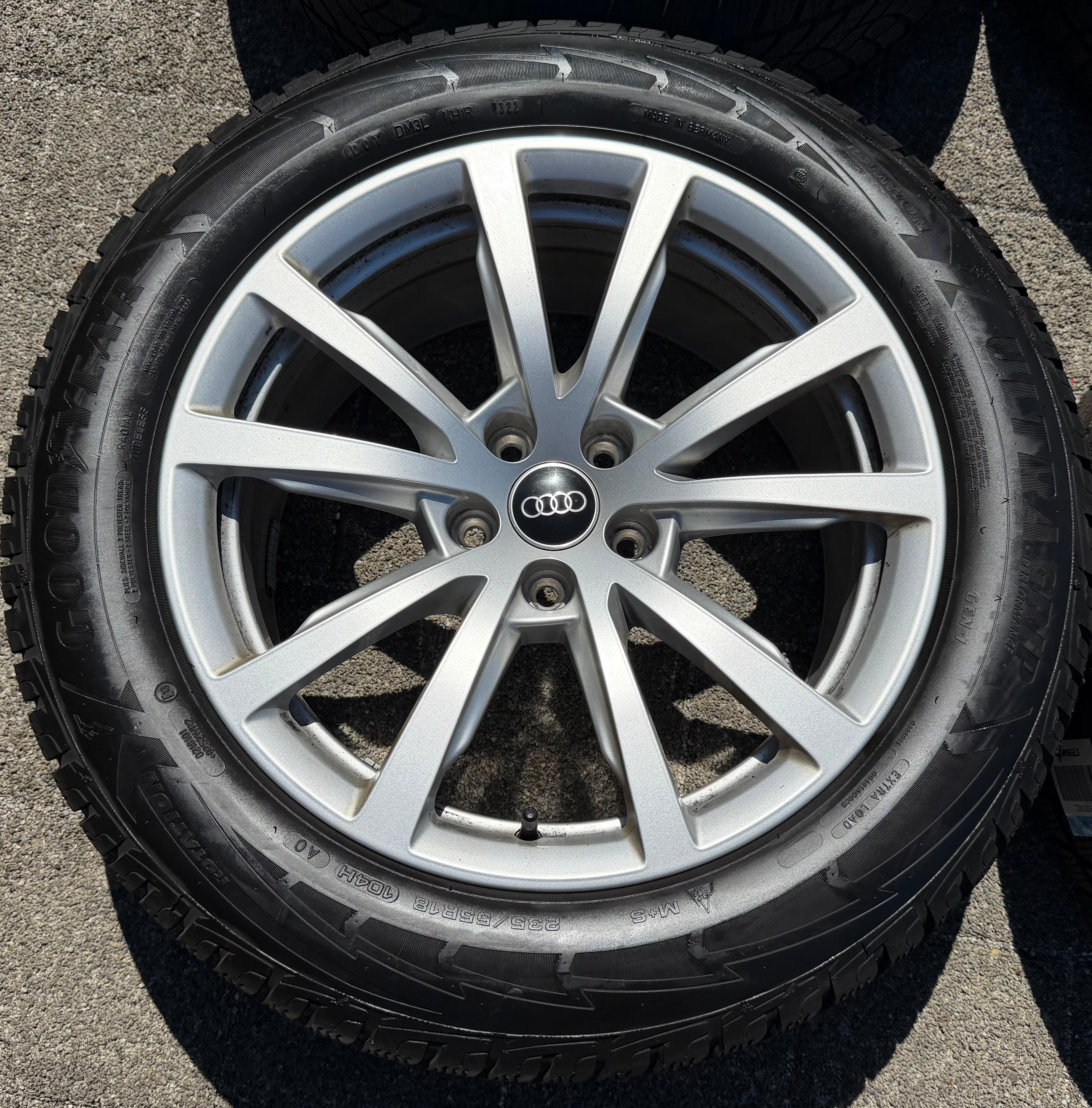 4 Original 18" Alu Winterräder Audi A8 4N 4N0601025A 235/55R18 104H Goodyear 2022