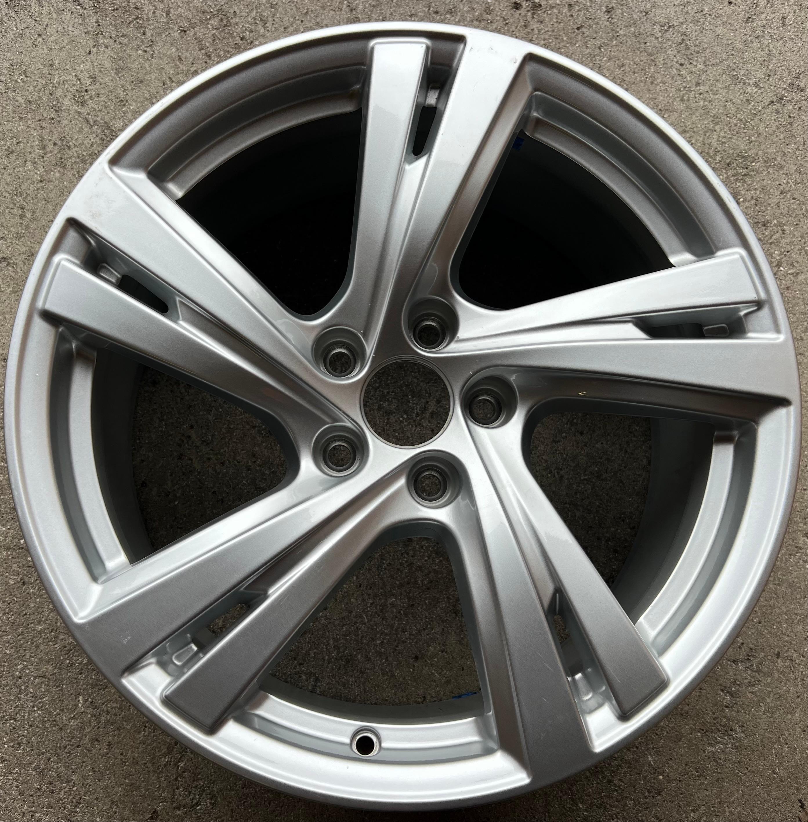 1 X ORIGINAL 18" ALUFELGE AUDI A5 S5 F2 B10 8B3601025C 8x18 ET40 FREIHAUS