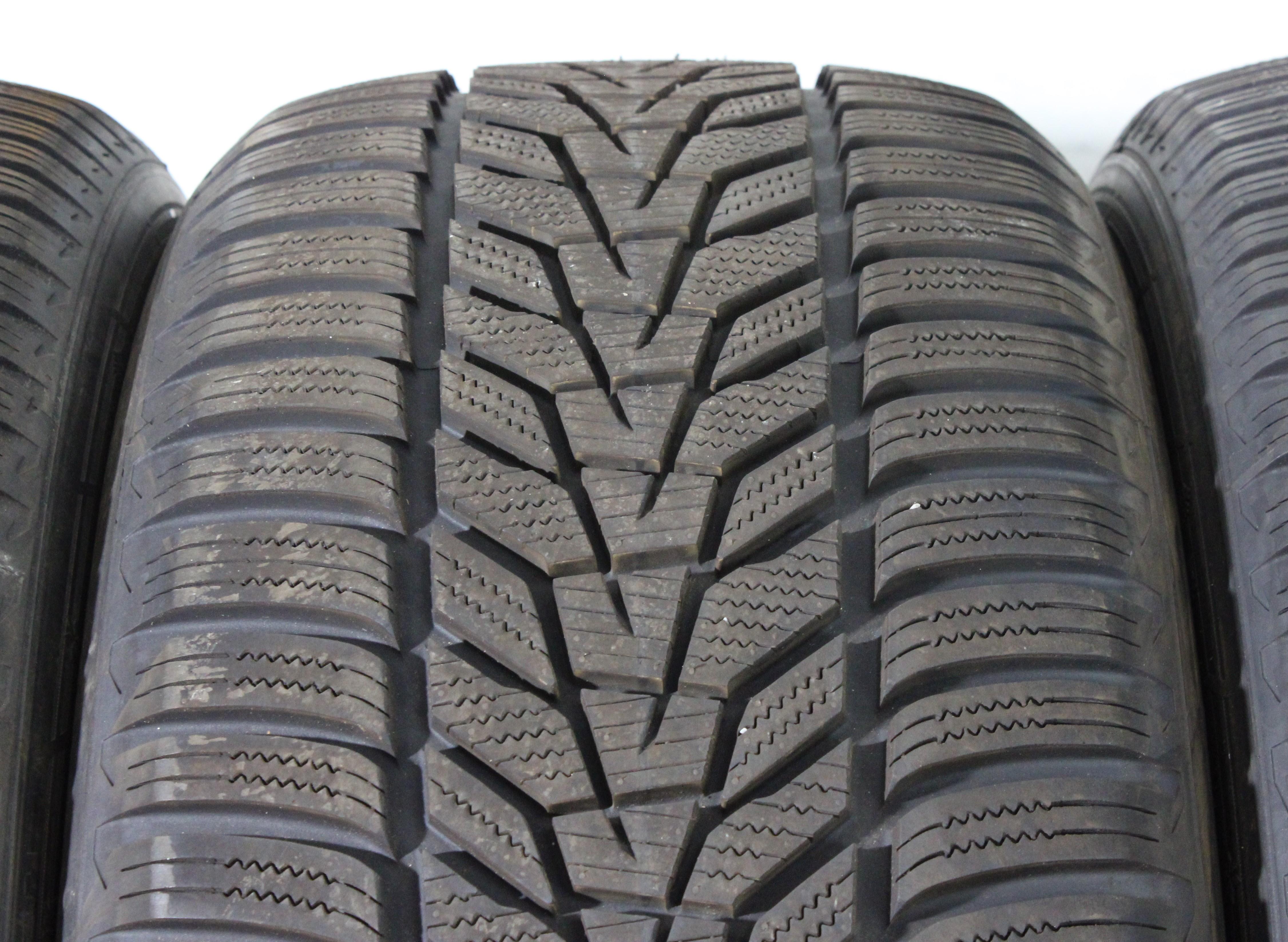 2 x 255/50R20 109V 2 x 285/45R20 112V Pneumatici invernali Hankook Winter I*Cept Evo 3 X 7,5-8 mm 2024
