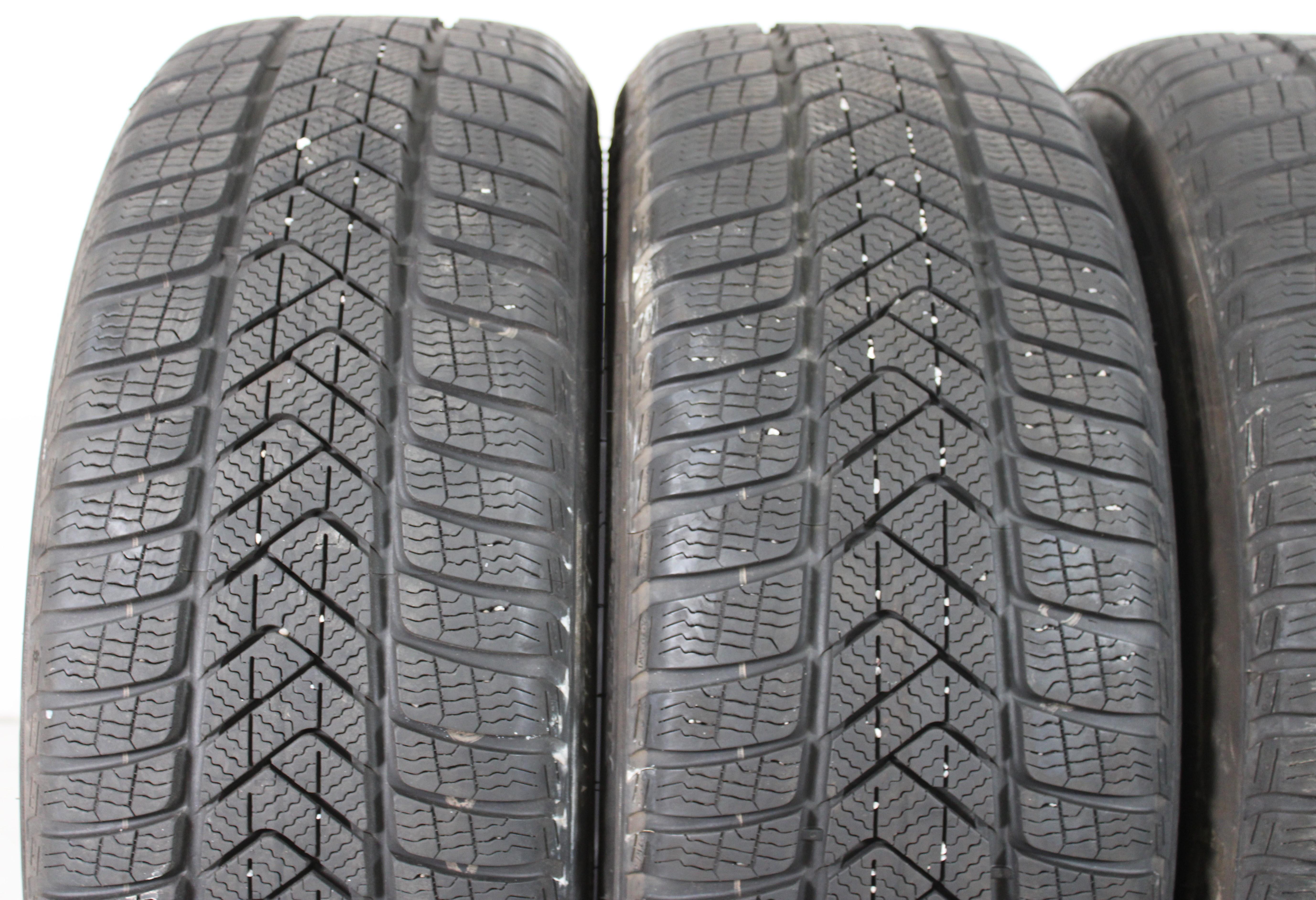 4 x 225/45R19 96V Winterreifen Pirelli Sottozero 3 Runflat 7mm 2019 *