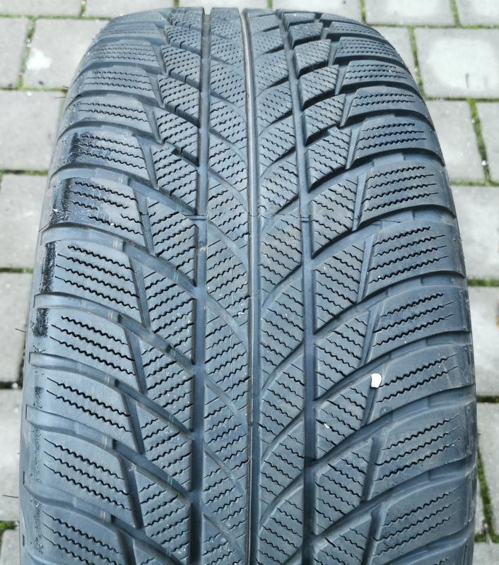 1 x 225/50R18 95H Winterreifen Bridgestone Blizzak LM001 Runflat 6mm 2016