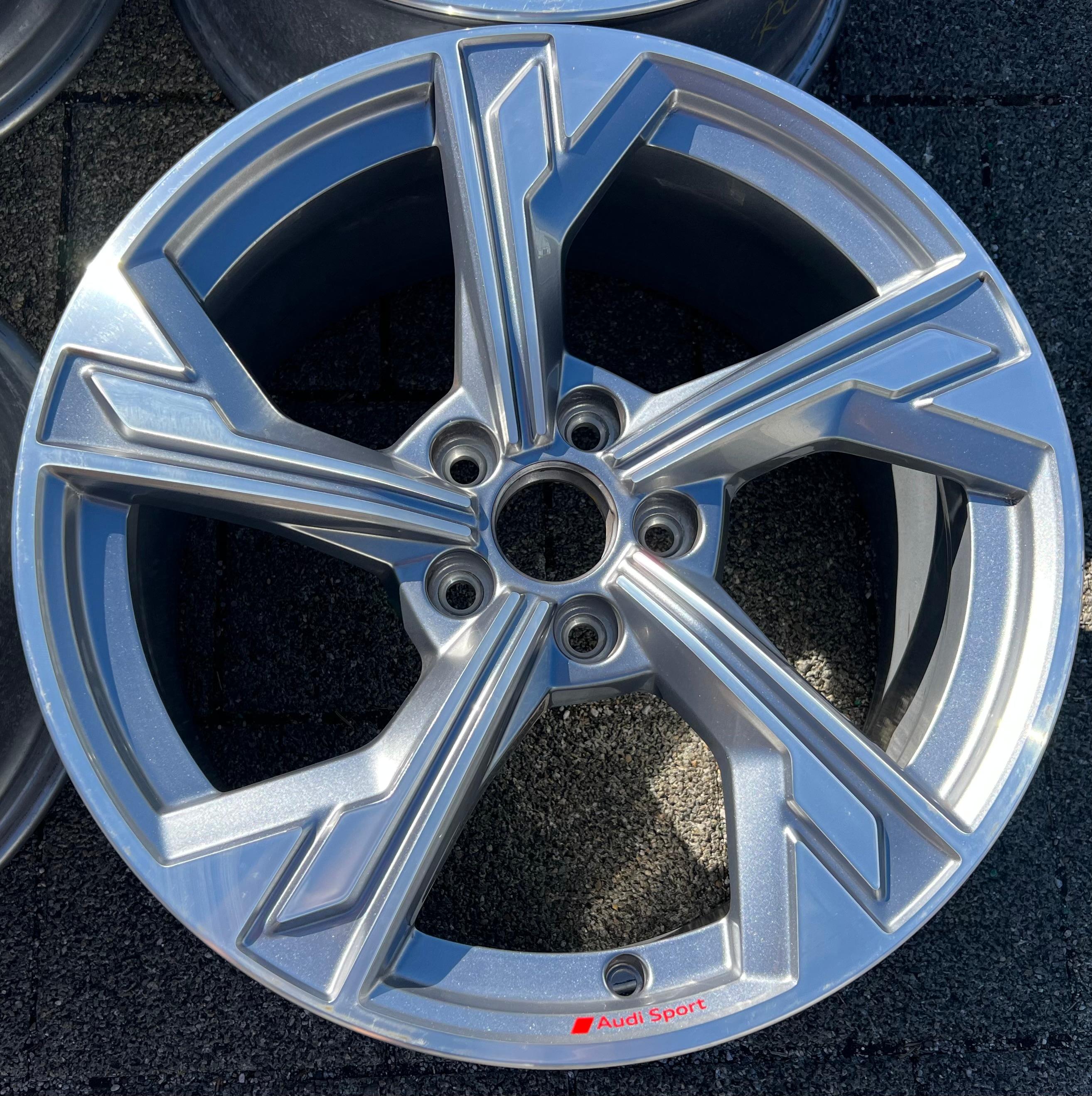 4 ORIGINAL 18" ALUFELGEN AUDI A3 S3 8Y 8Y0601025P 8x18 ET46 FREIHAUS