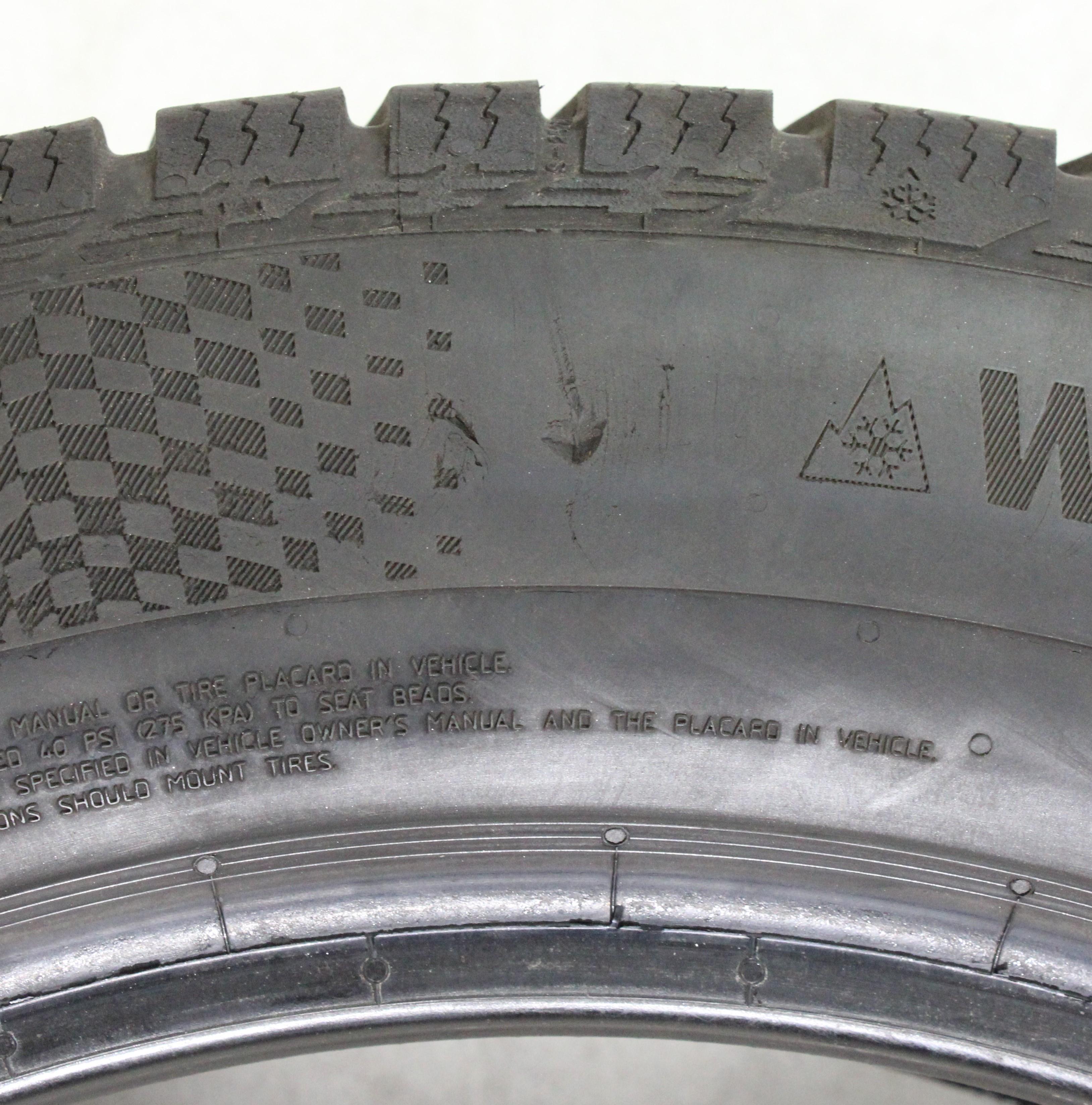 4 x 225/55R17 101H pneus hiver Continental Winter Contact TS860S* 2x5mm/2x6mm 2021 XL