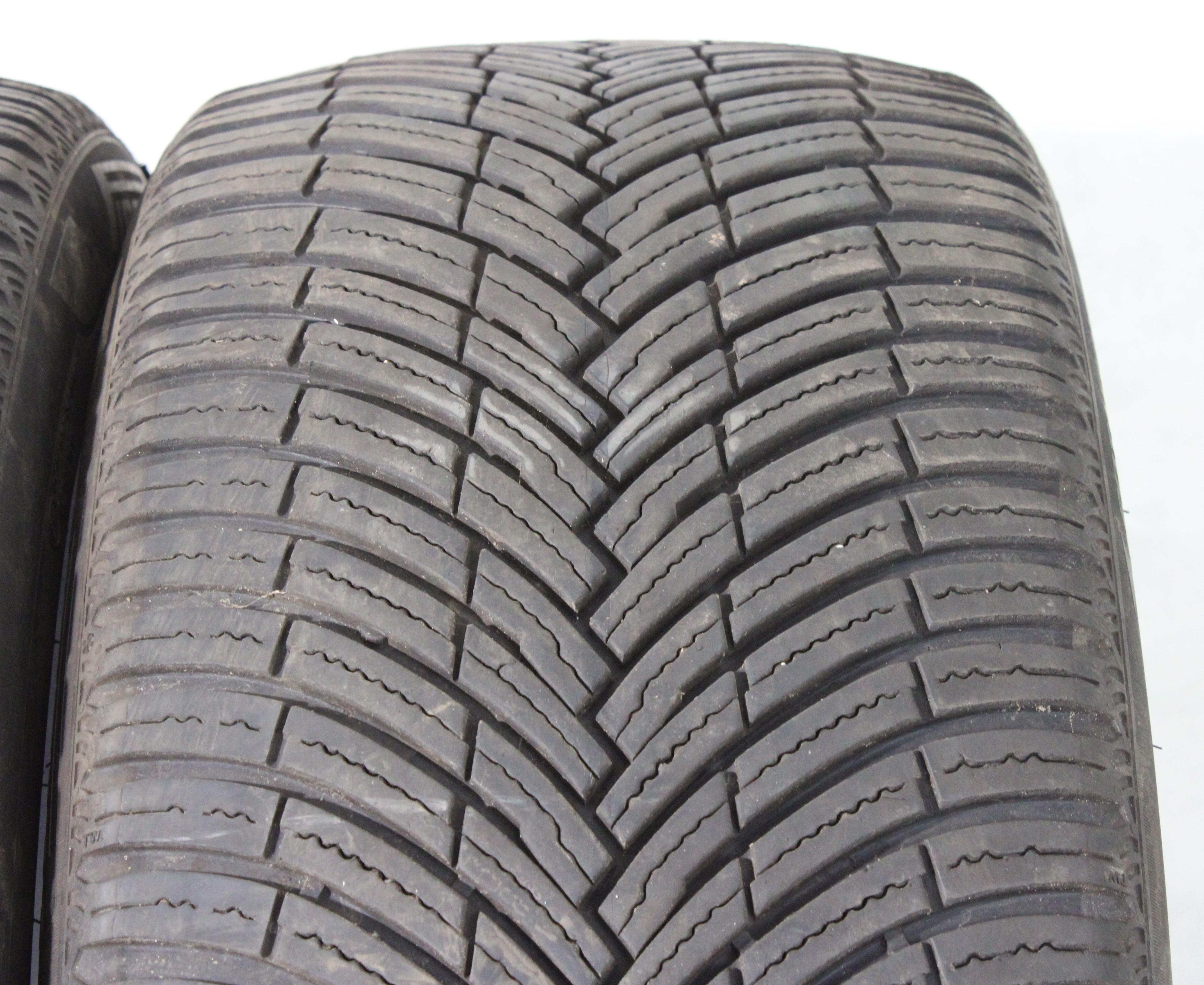 2 x 235/40R19 96Y Ganzjahresreifen Pirelli All Season Cinturato SF3 5,5mm 2024 XL