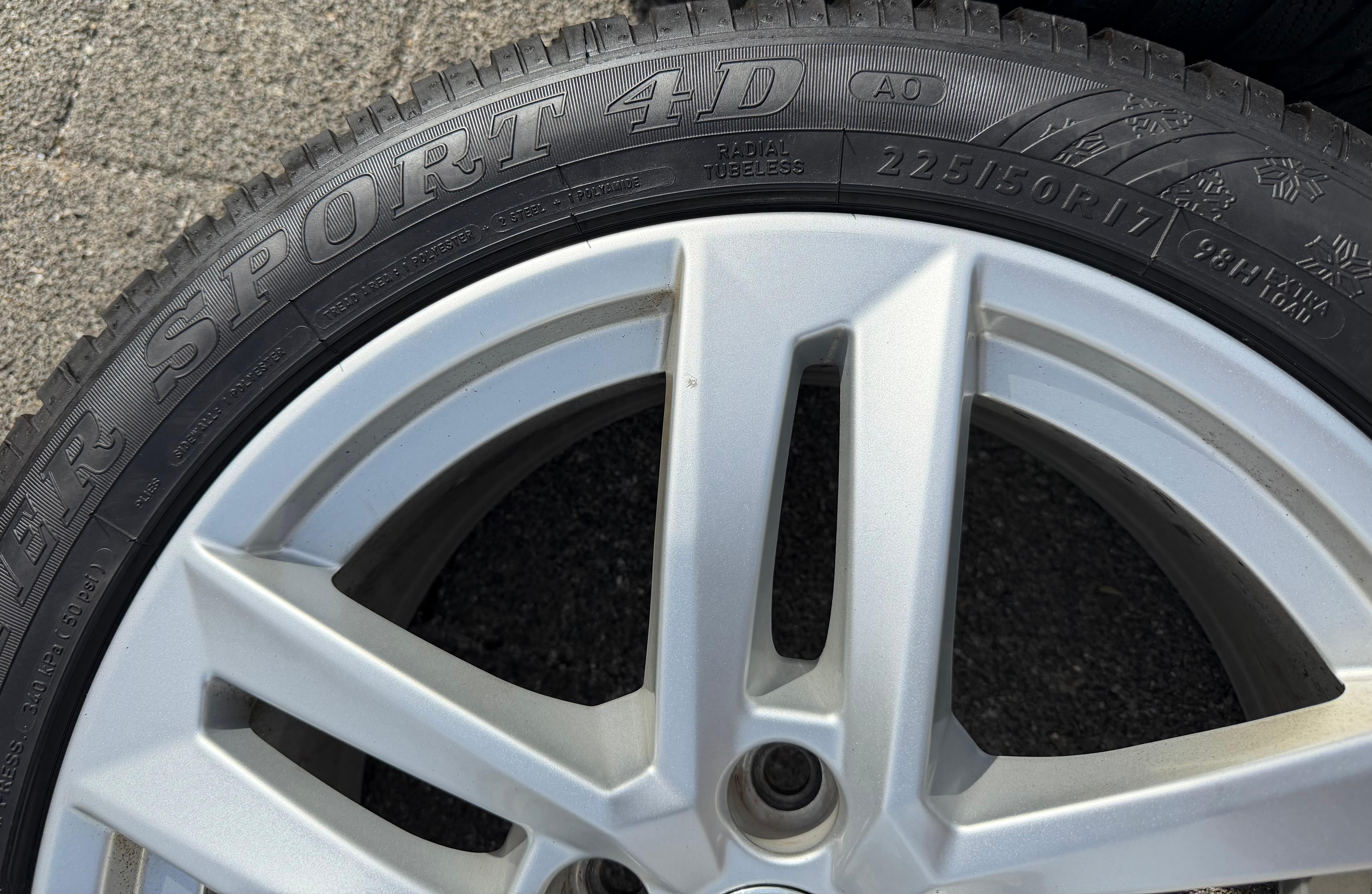 4 Original 17" Alufelgen Audi A4 8W B9 8W0601025P 7x17 ET42 Felgen