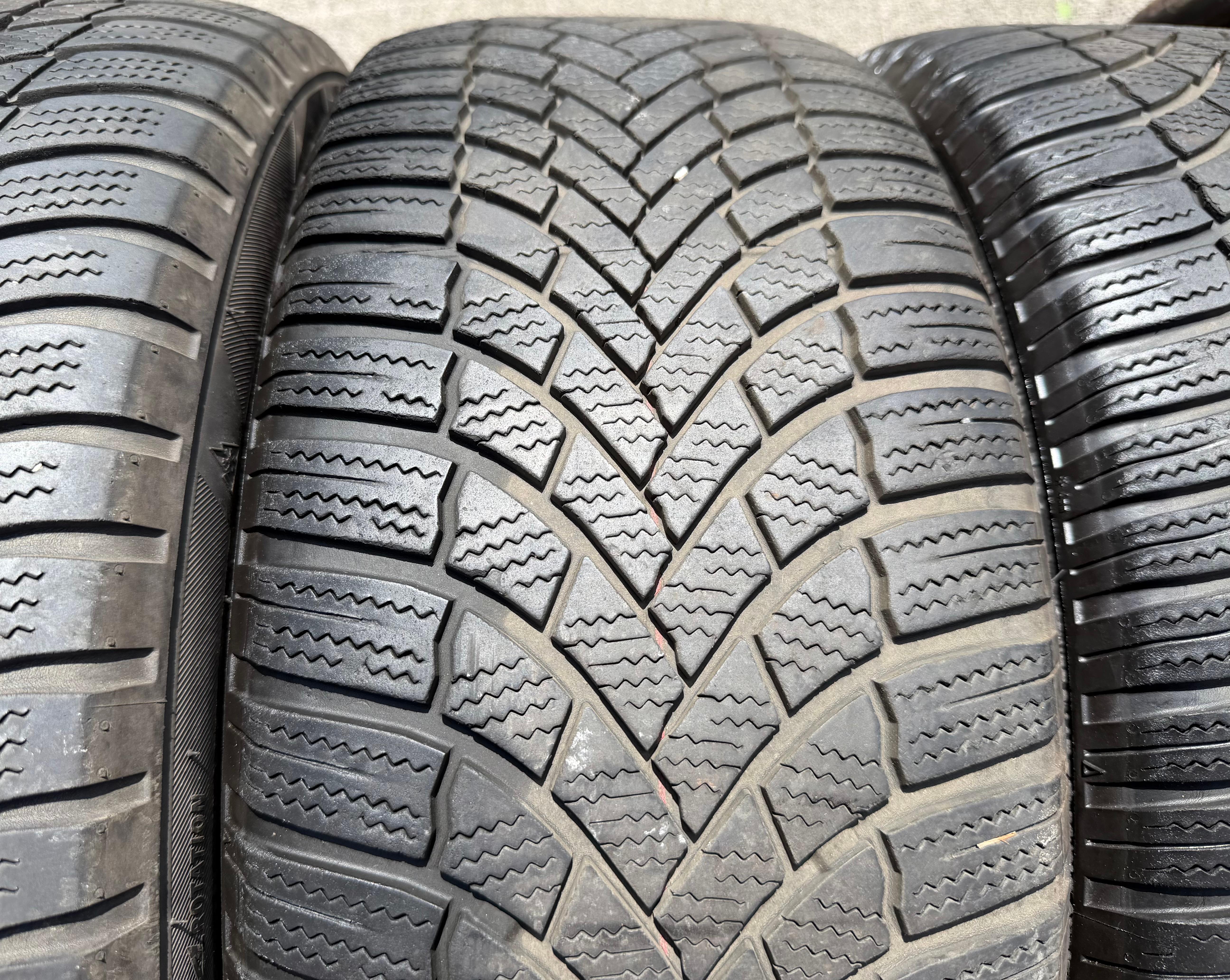 4 Original 17" Alu Winterräder Audi A4 B9 8W 8W0601025P 225/50R17 98H Bridgestone
