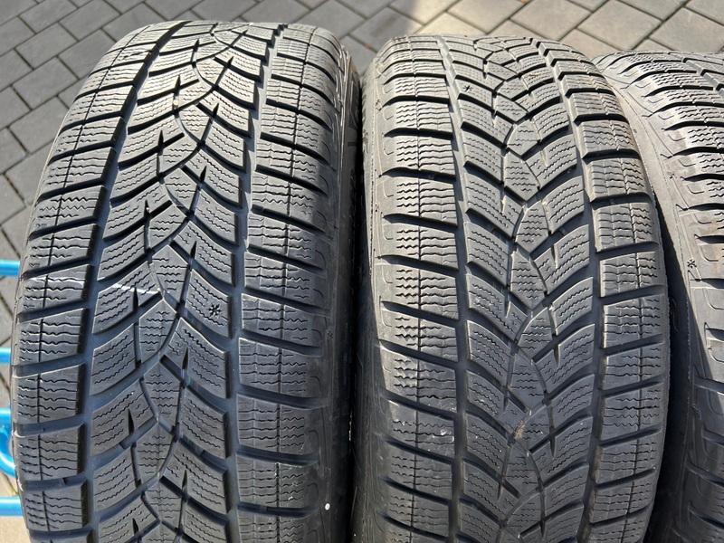 4 ALUMINIUM 17" WINTERWIELEN MERCEDES GLA 245G X156 2017 215/60R17 96H GOODYEAR