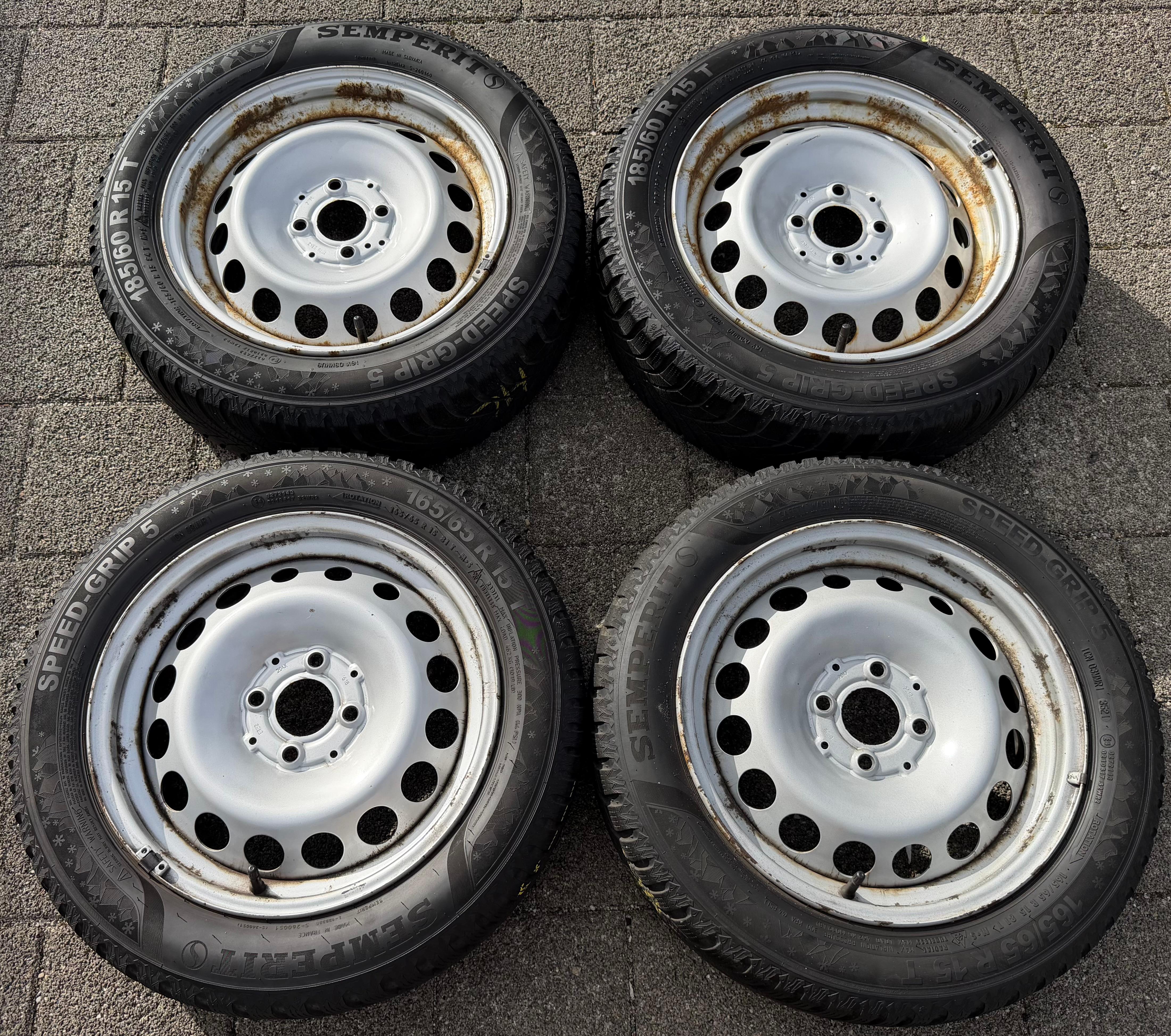 4 roues hiver d’origine Smart 453 165/65R15 81T 185/60R15 84T Semperit RDKS