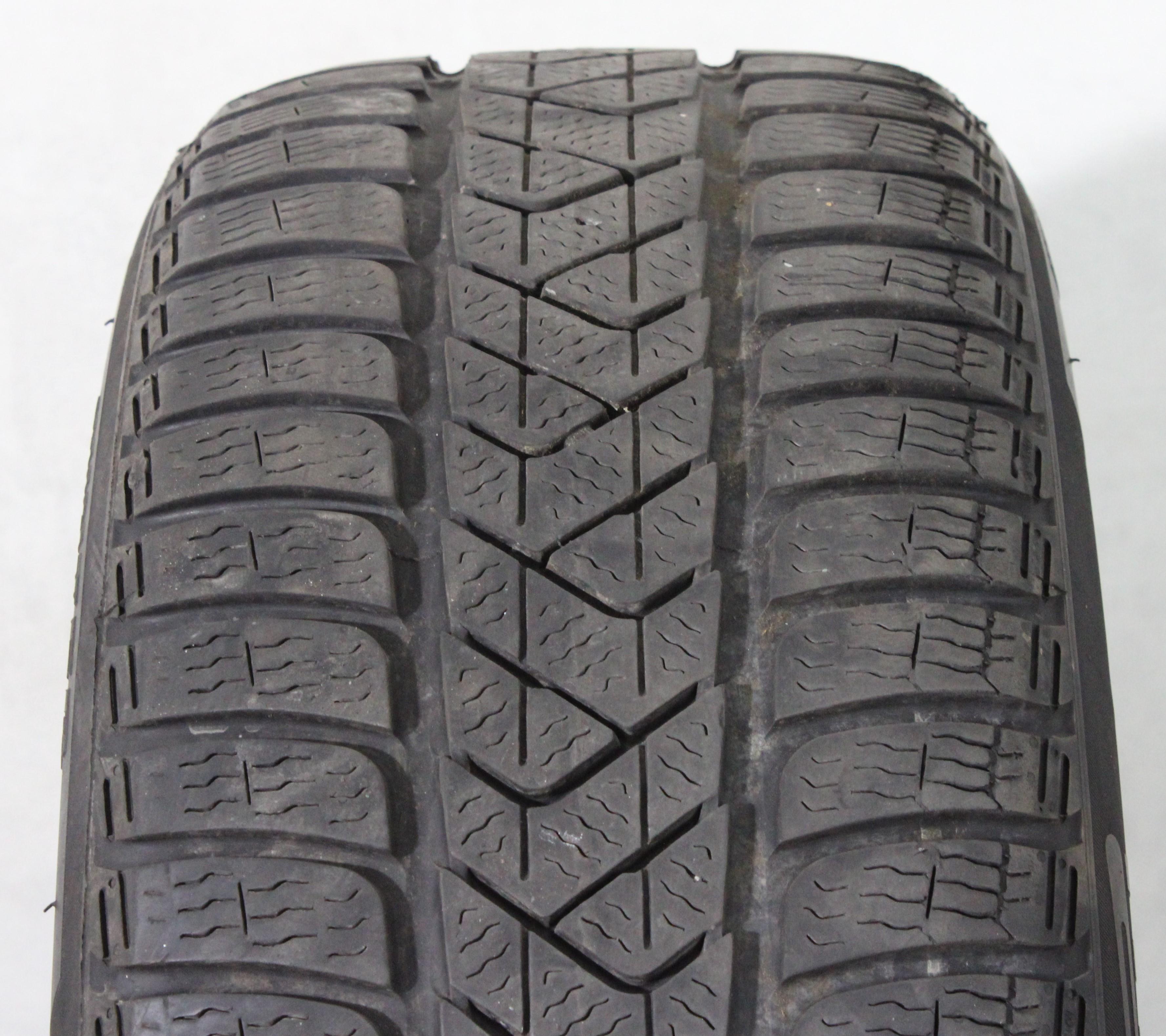 1 x 215/55R17 94H Winterreifen Pirelli Sottozero 3 5mm 2022 Seal