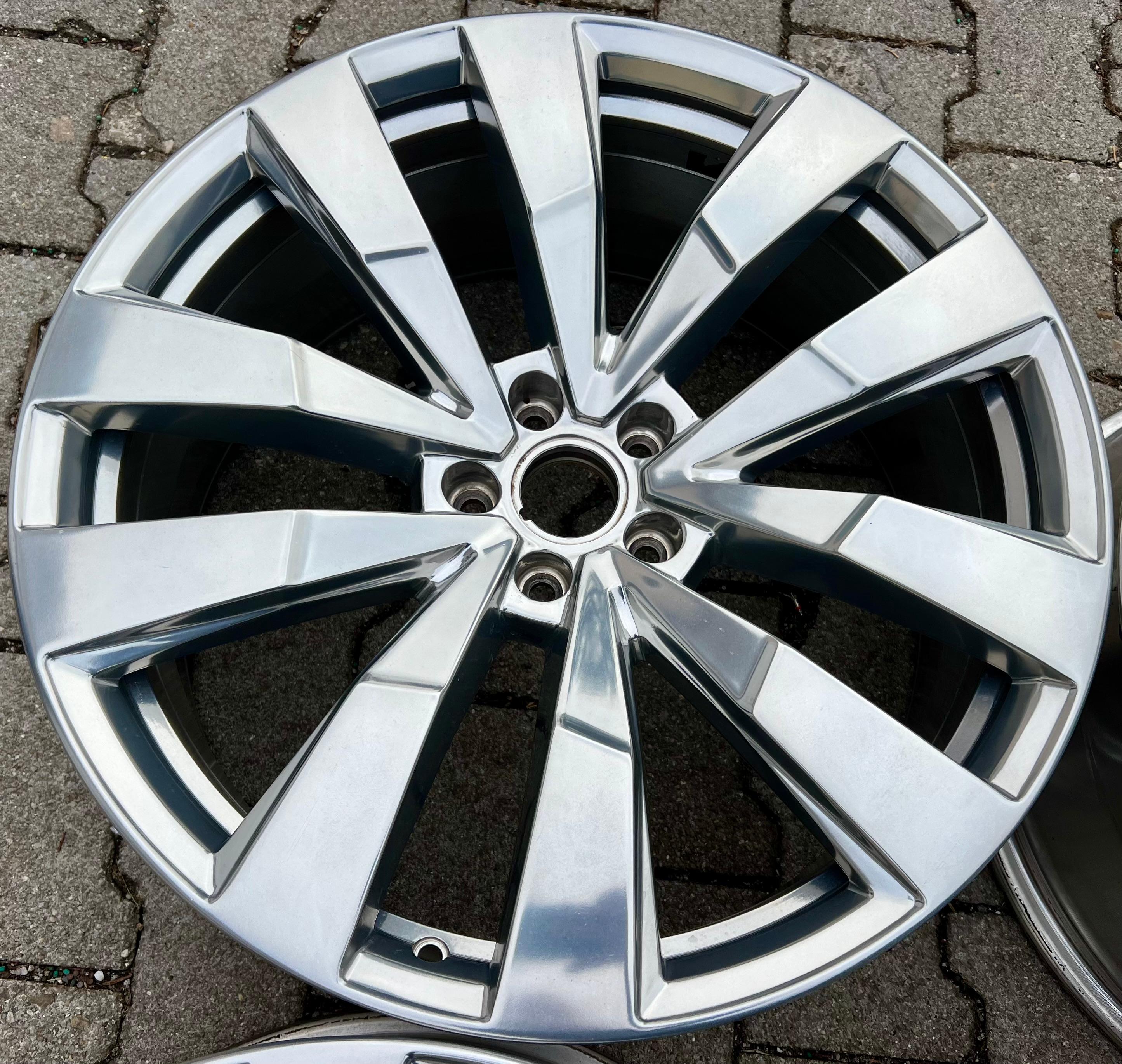 4 ORIGINAL 21" ALUFELGEN VW ATLAS CA1 VW TOUAREG III CR 9x21 ET34 FREIHAUS