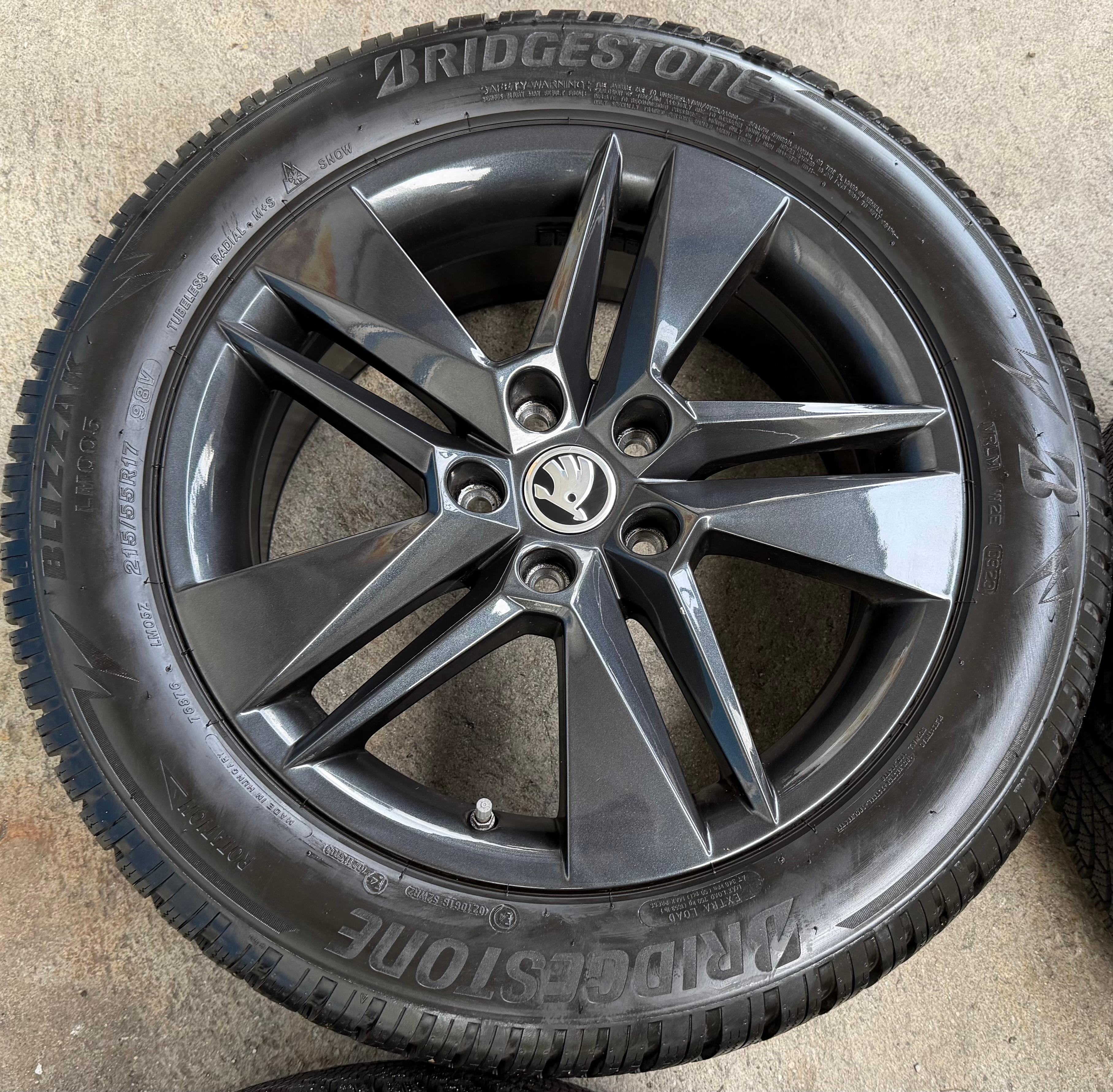 4 Original 17" Alu Winterräder Skoda Superb III 3V 215/55R17 98V 3V0601025BH