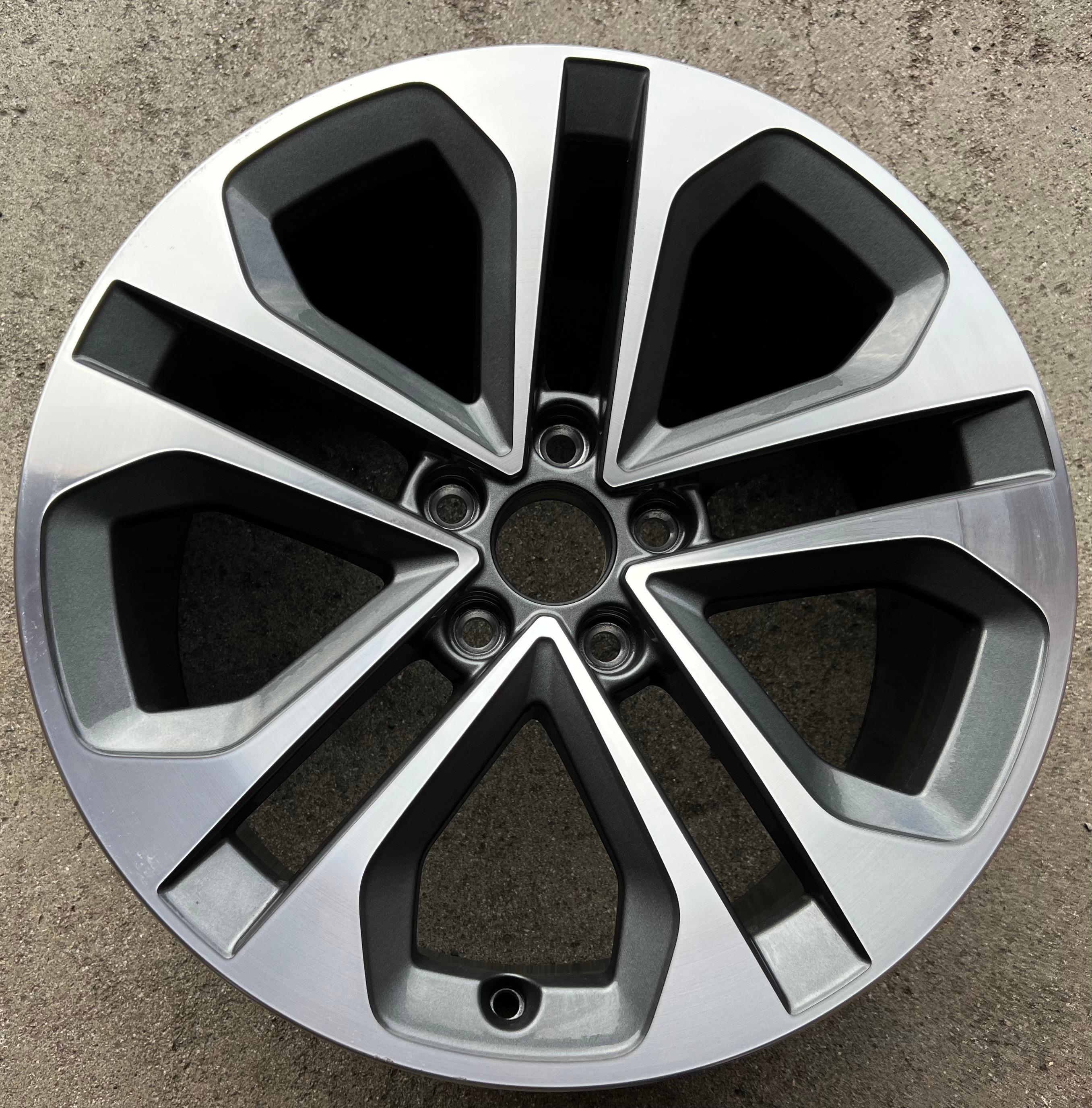 1 X ORIGINAL 18" ALUFELGE AUDI A3 S3 8Y 8Y0601025CE 8x18 ET46 FREIHAUS