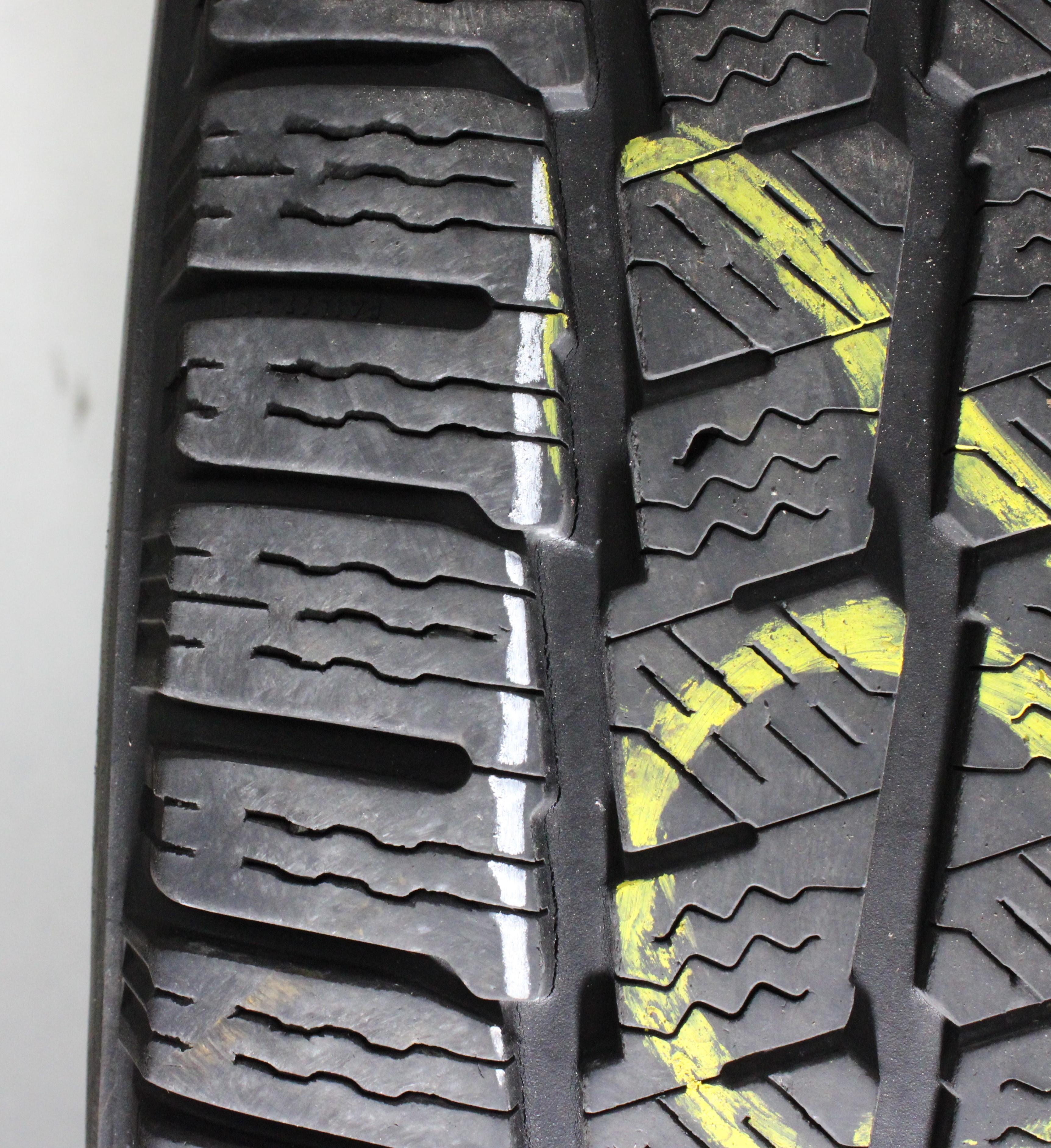 4 x 225/75R16C 121/120R Winterreifen Michelin Agilis Alpin 6mm 2x2016/2x2017