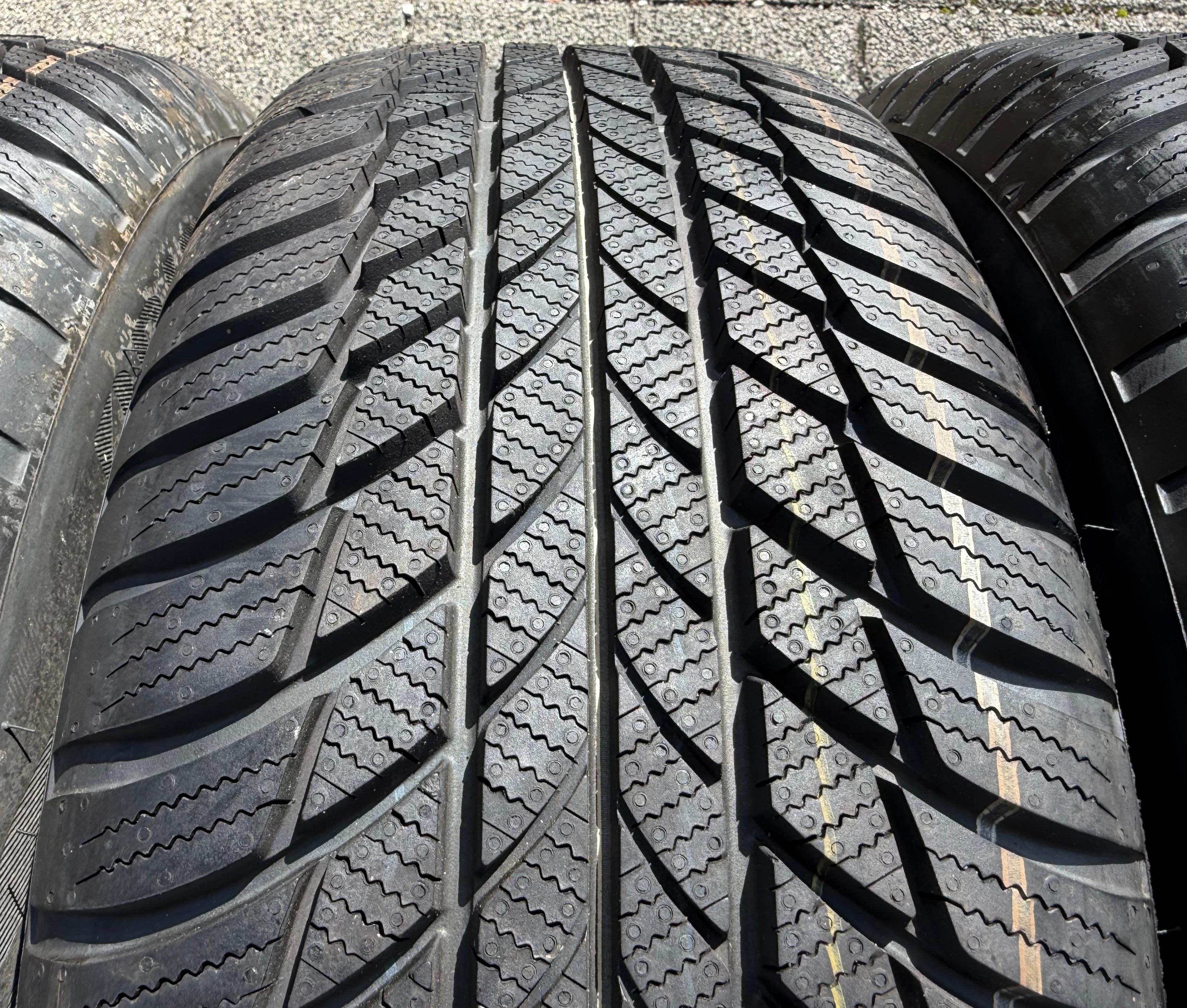 4 Winterräder VW T-Cross C1 Taigo CS Skoda Scala Kamiq 205/60R16 92H Bridgestone