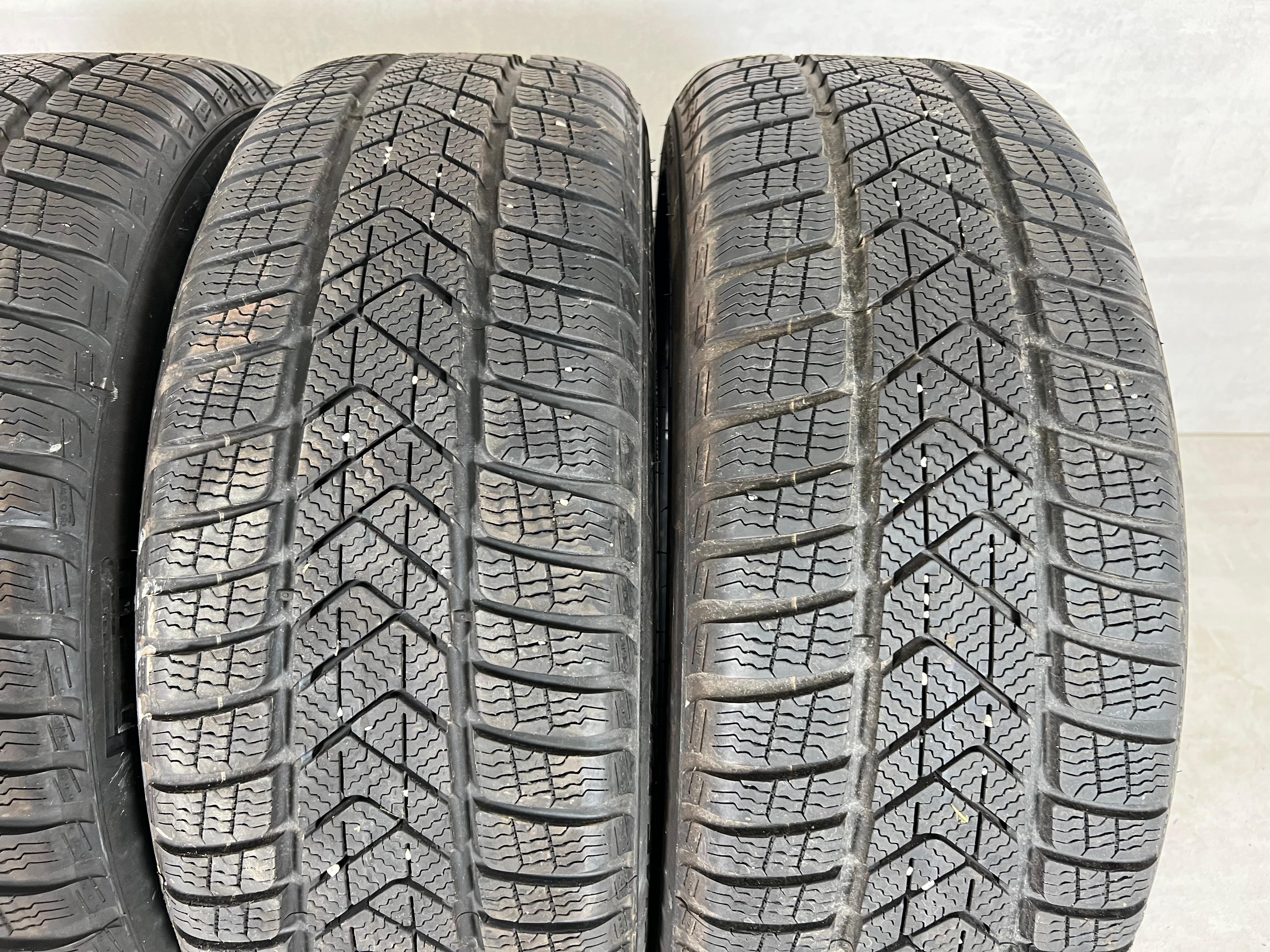 4 x 225/45R19 96V pneumatici invernali Pirelli Sottozero 3 Runflat 7,5mm 2020 *