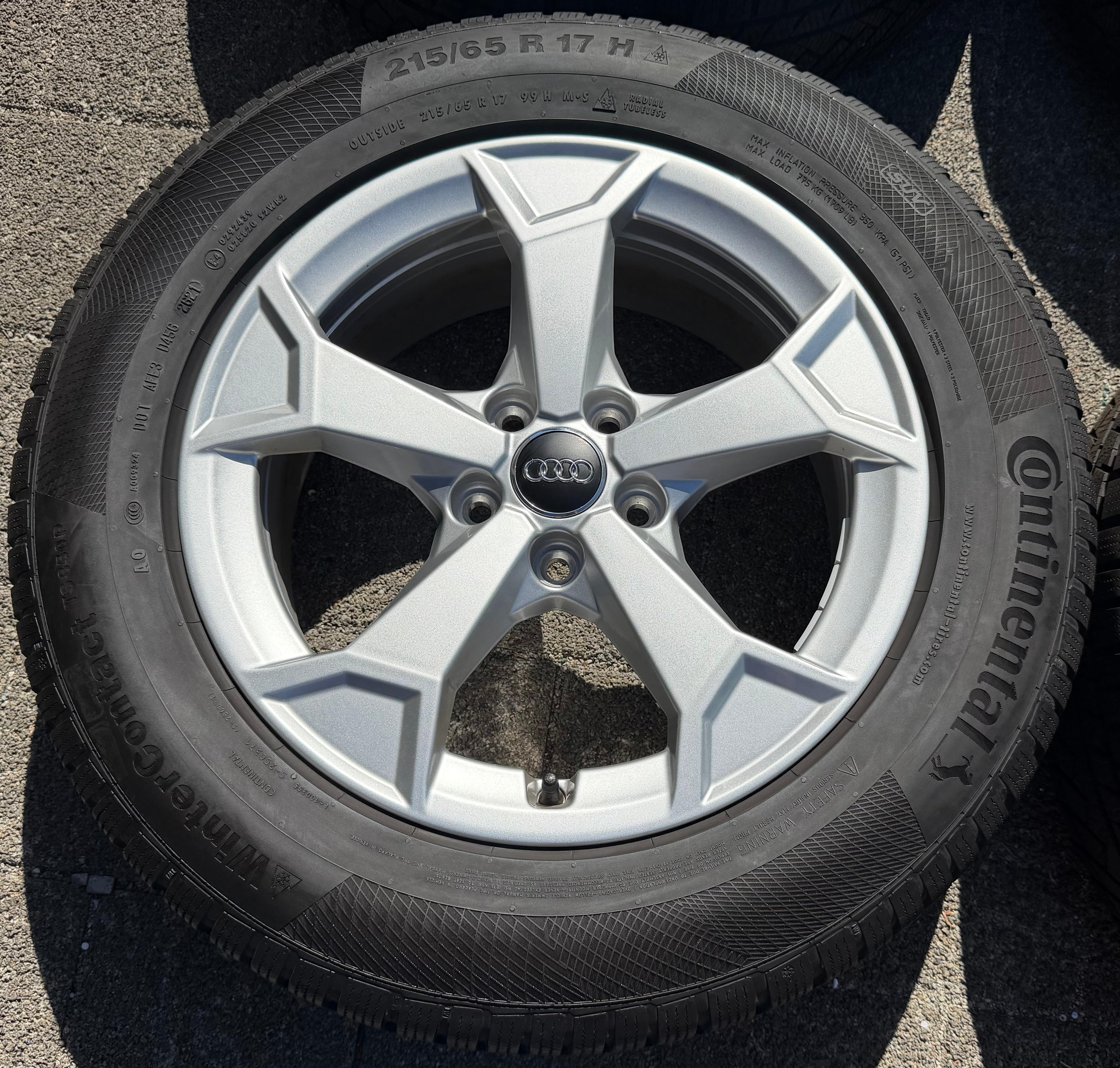 4 Original 17" Alu Winterräder AUDI Q3 F3 F3N 215/65R17 99H Continental 2021
