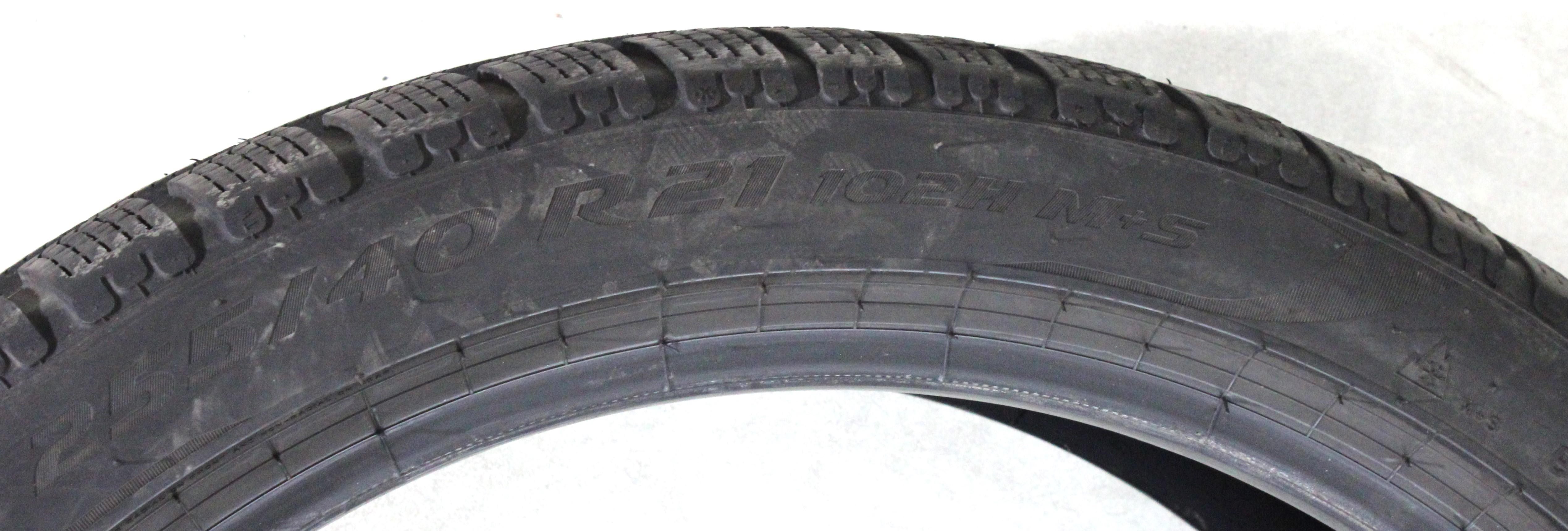 2 x 255/40R21 102H neumáticos de invierno Pirelli Pzero Winter * 5-5,5 mm 2025
