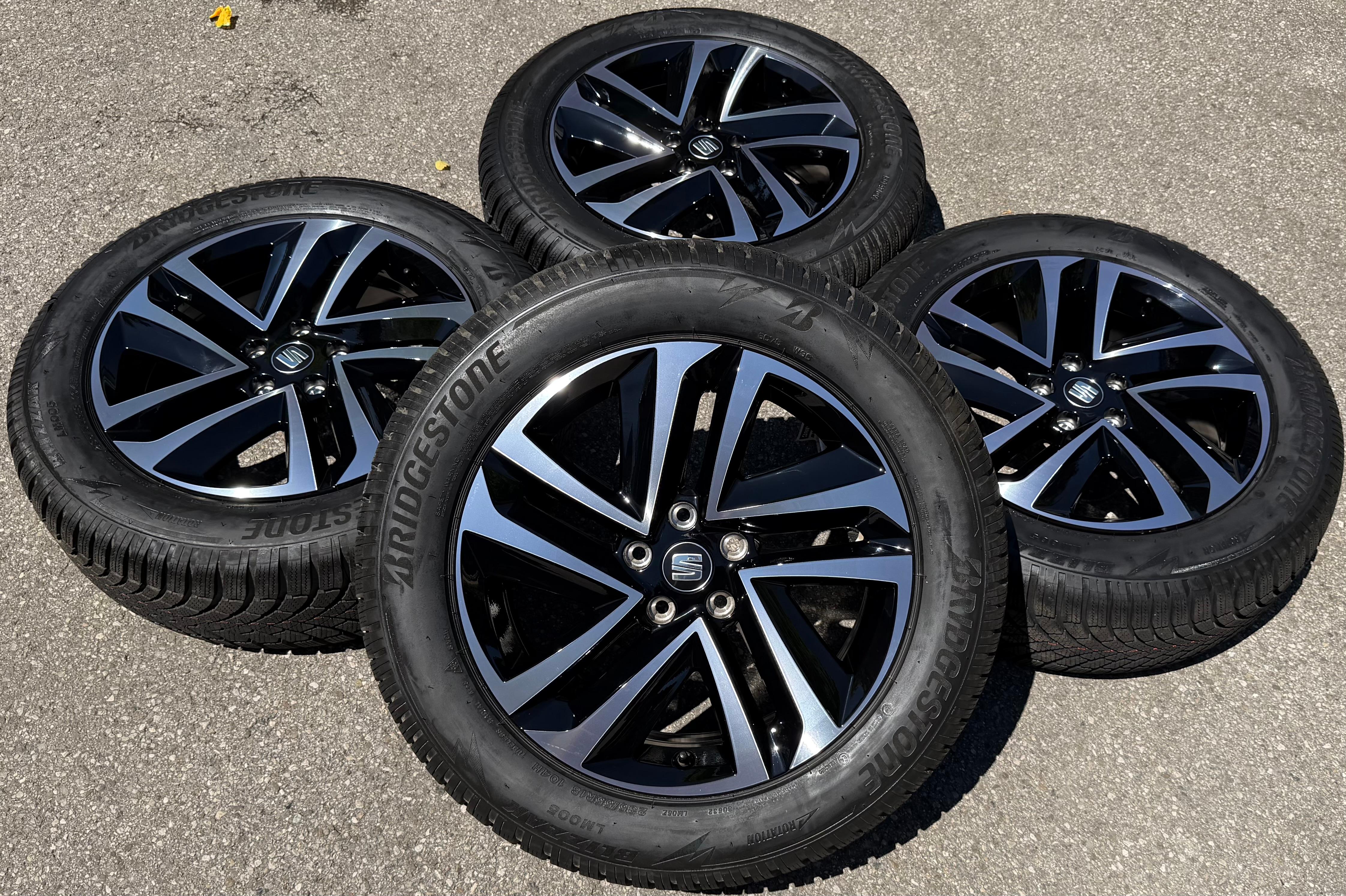 4 originele 18" aluminium winterwielen Seat Tarraco 5FJ601025C 235/55R18 104H Bridgestone NIEUW