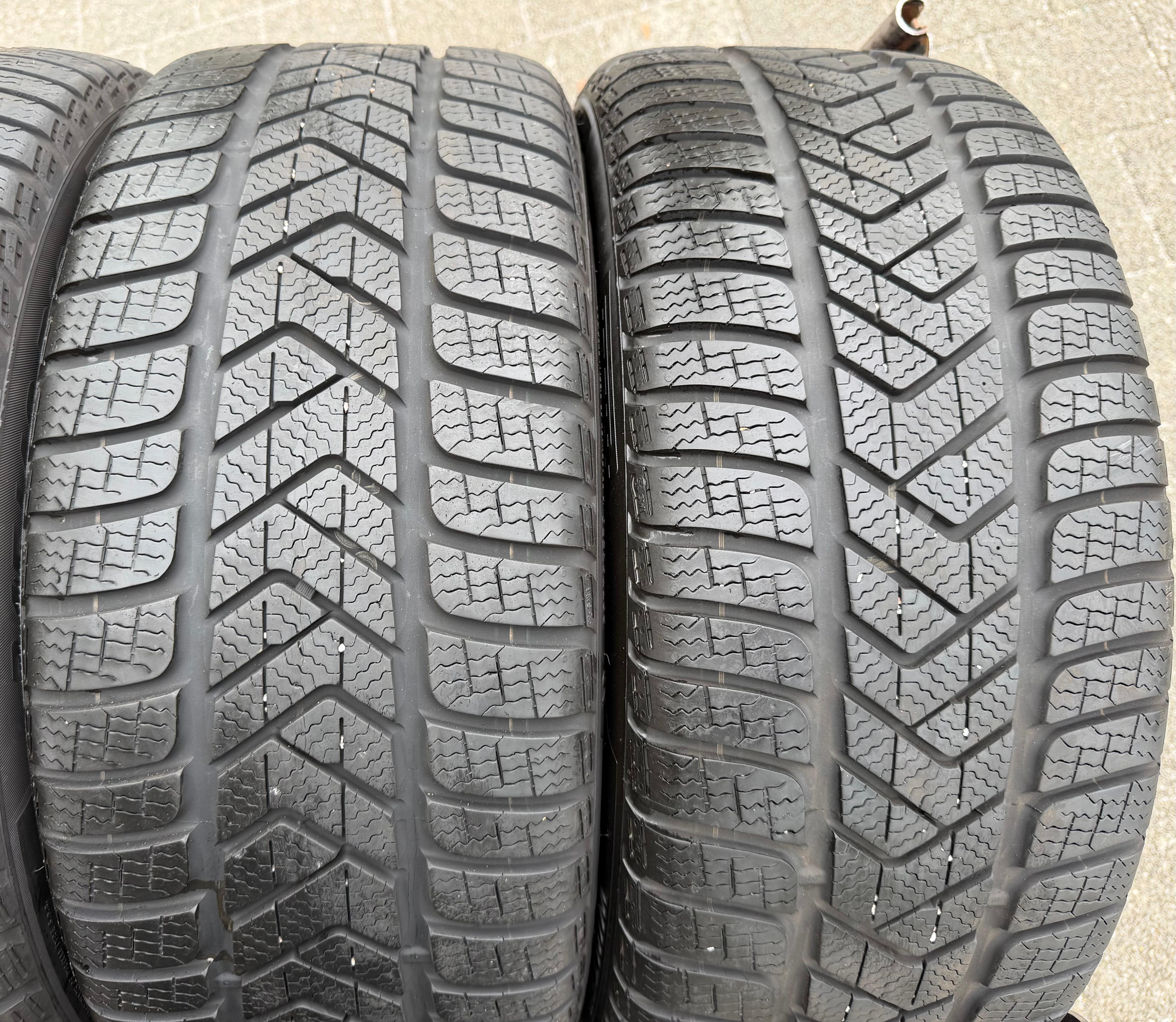 4 Original 18" Alu Winterräder Audi A5 8W F5 245/40R18 97V 8W0601025EE Pirelli