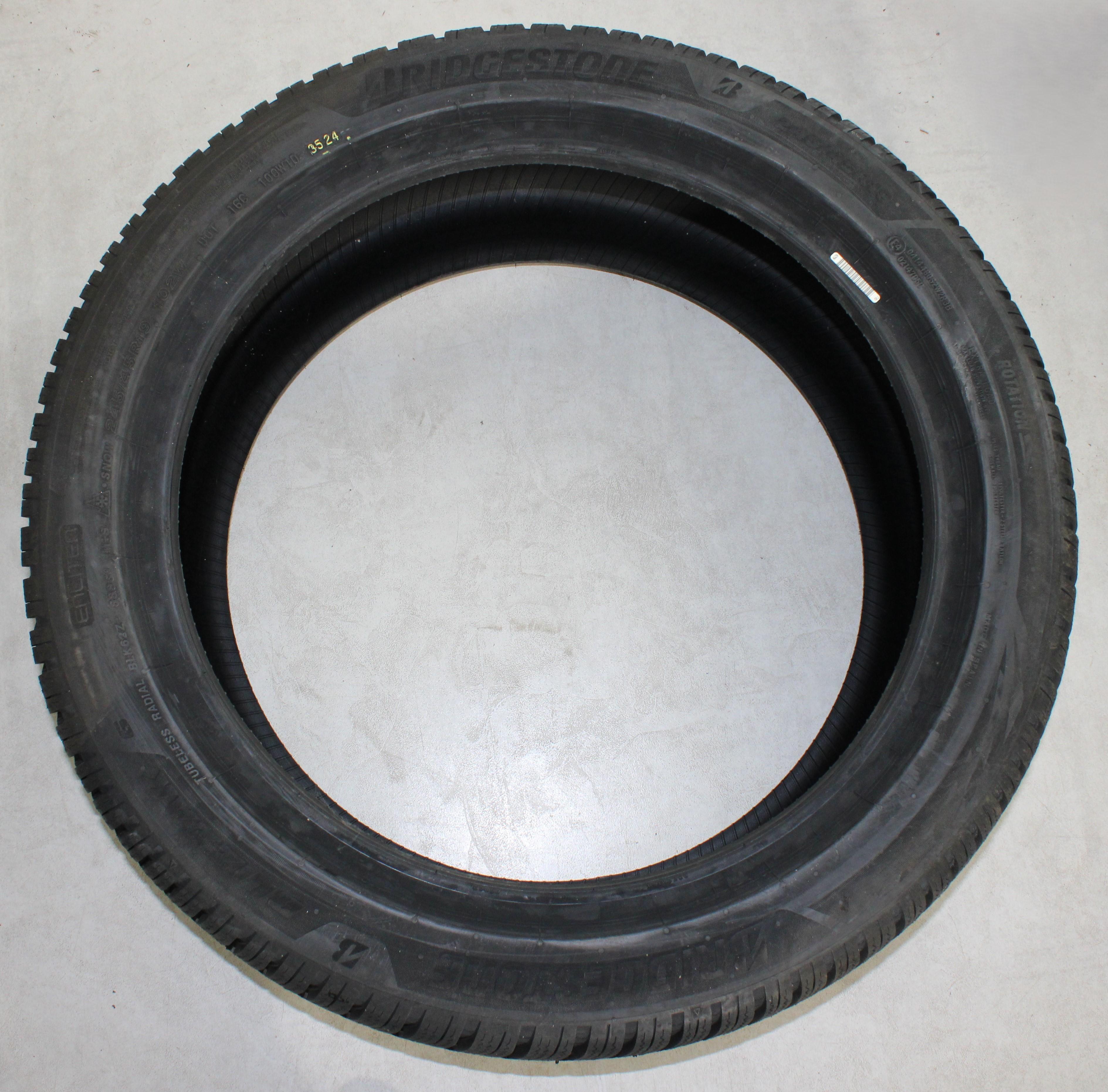 2 x 245/45R19 102W Winterreifen Bridgestone Blizzak 6 Enliten 2024 NEU