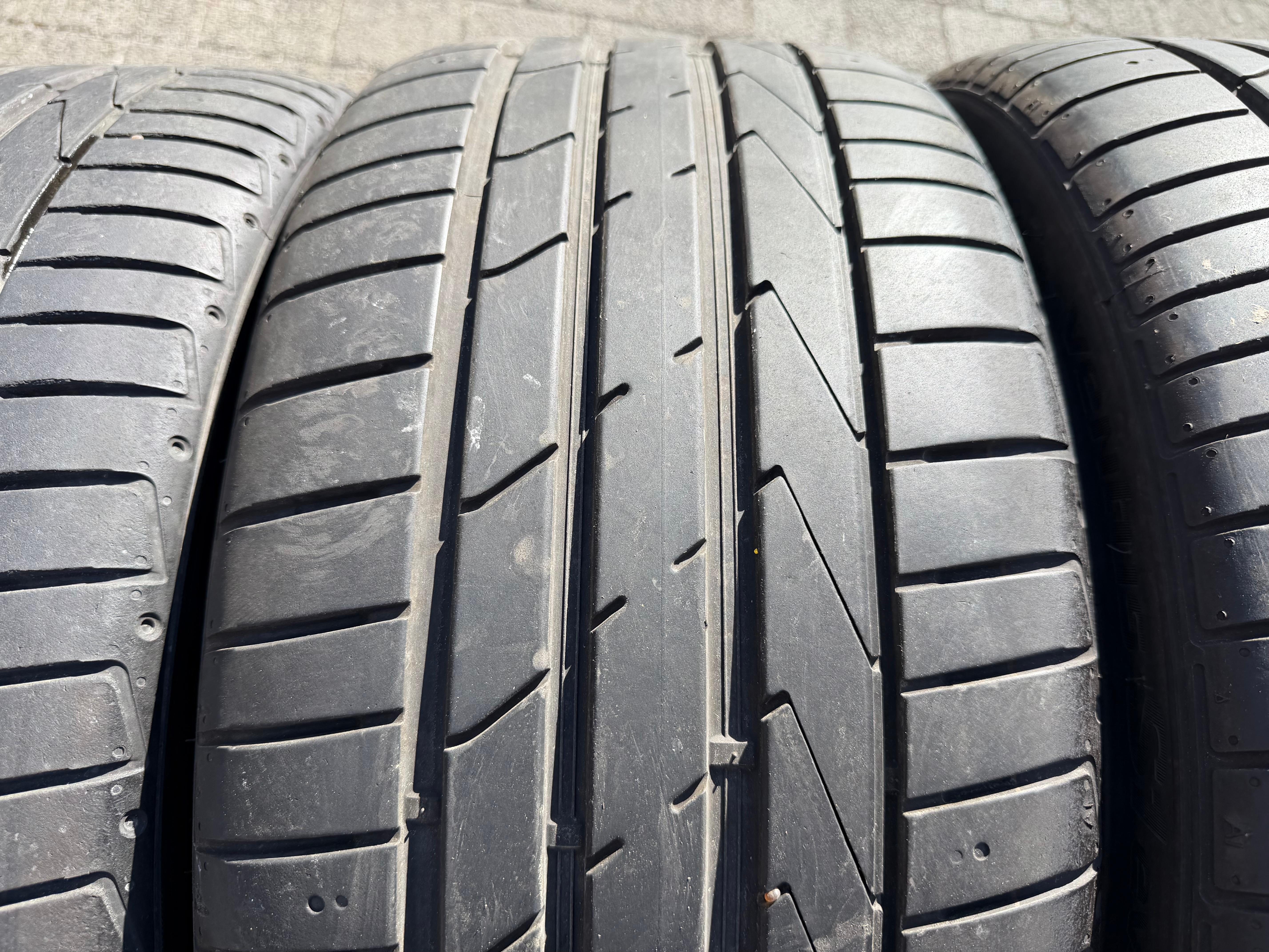 4 originele 19" lichtmetalen zomerwielen Audi A4 S4 8W B9 8W0601025DH 245/35R19 93Y Hankook