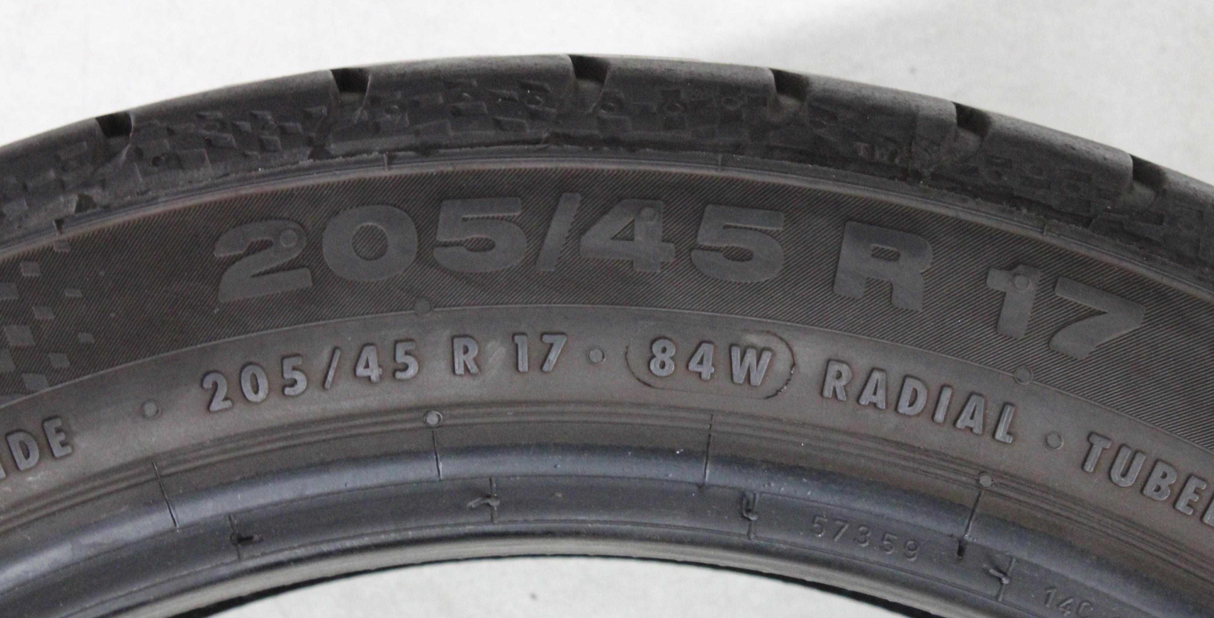 2 x 205/45R17 84W neumáticos de verano Continental Sport Contact 3 SSR* Runflat 5,5-6mm 2017