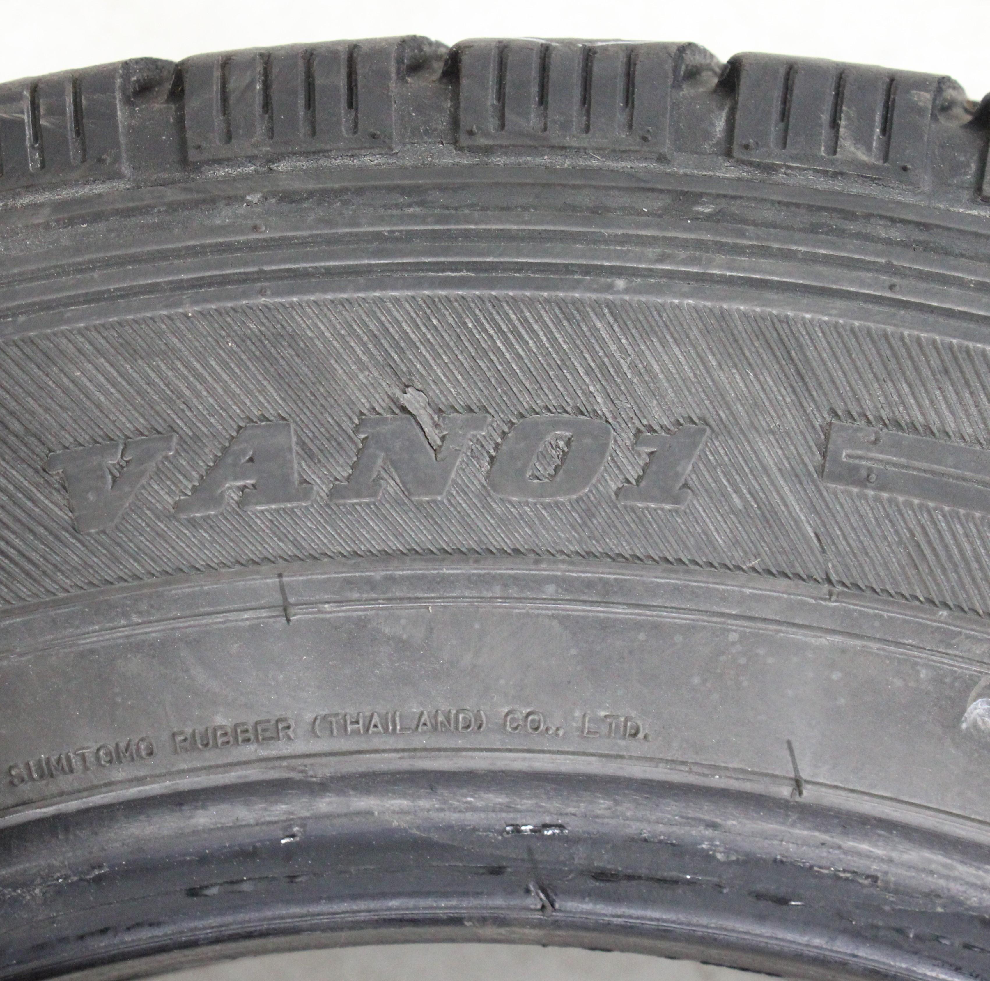 4 x 215/60R17C 109/107T winterbanden Falken Eurowinter Van01 2x5,5-6mm/2x6-6,5mm 2019