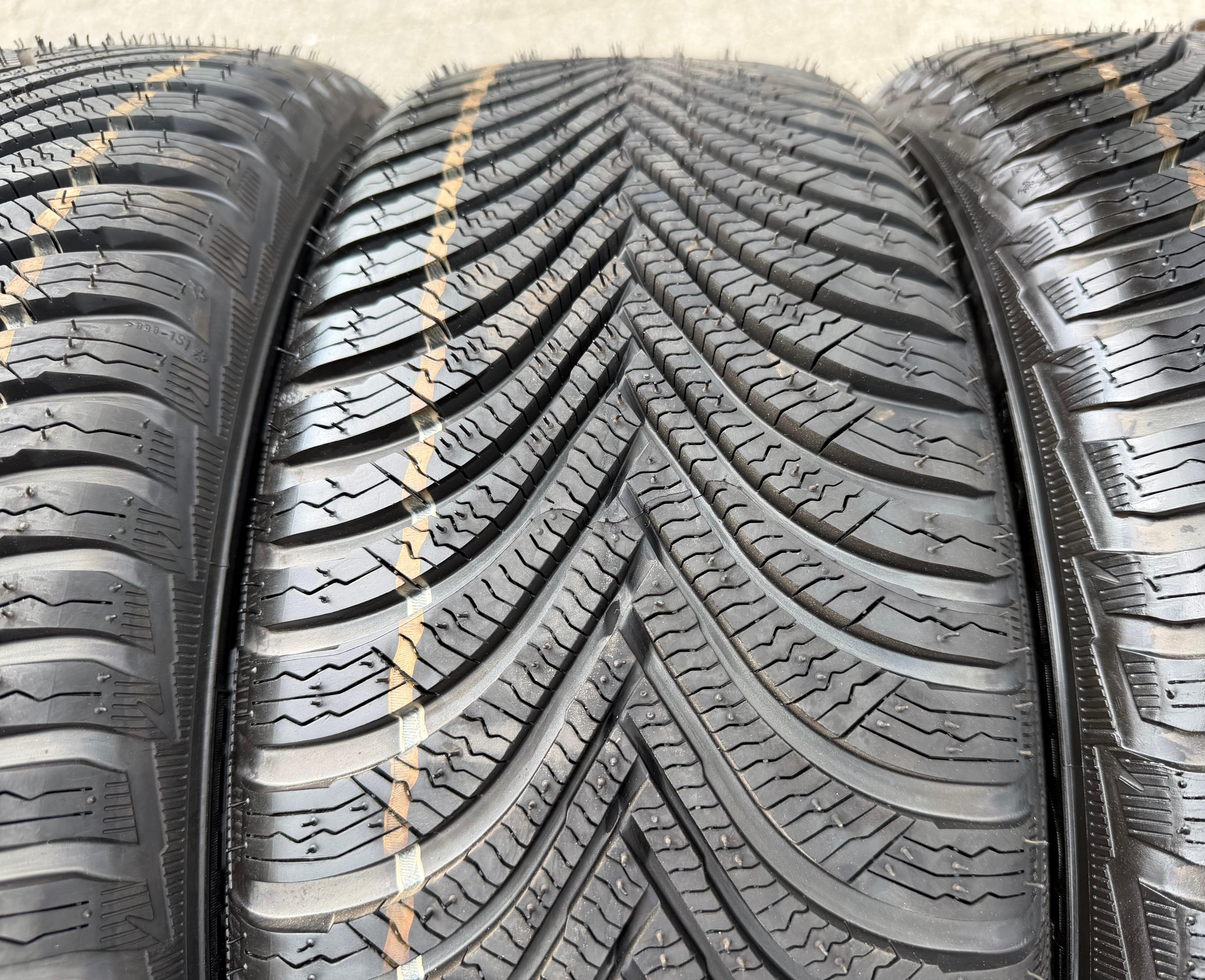 4 Original 17" Alu Winterräder VW Golf VII 7 AU 5G0601025K 205/50R17 93H Michelin
