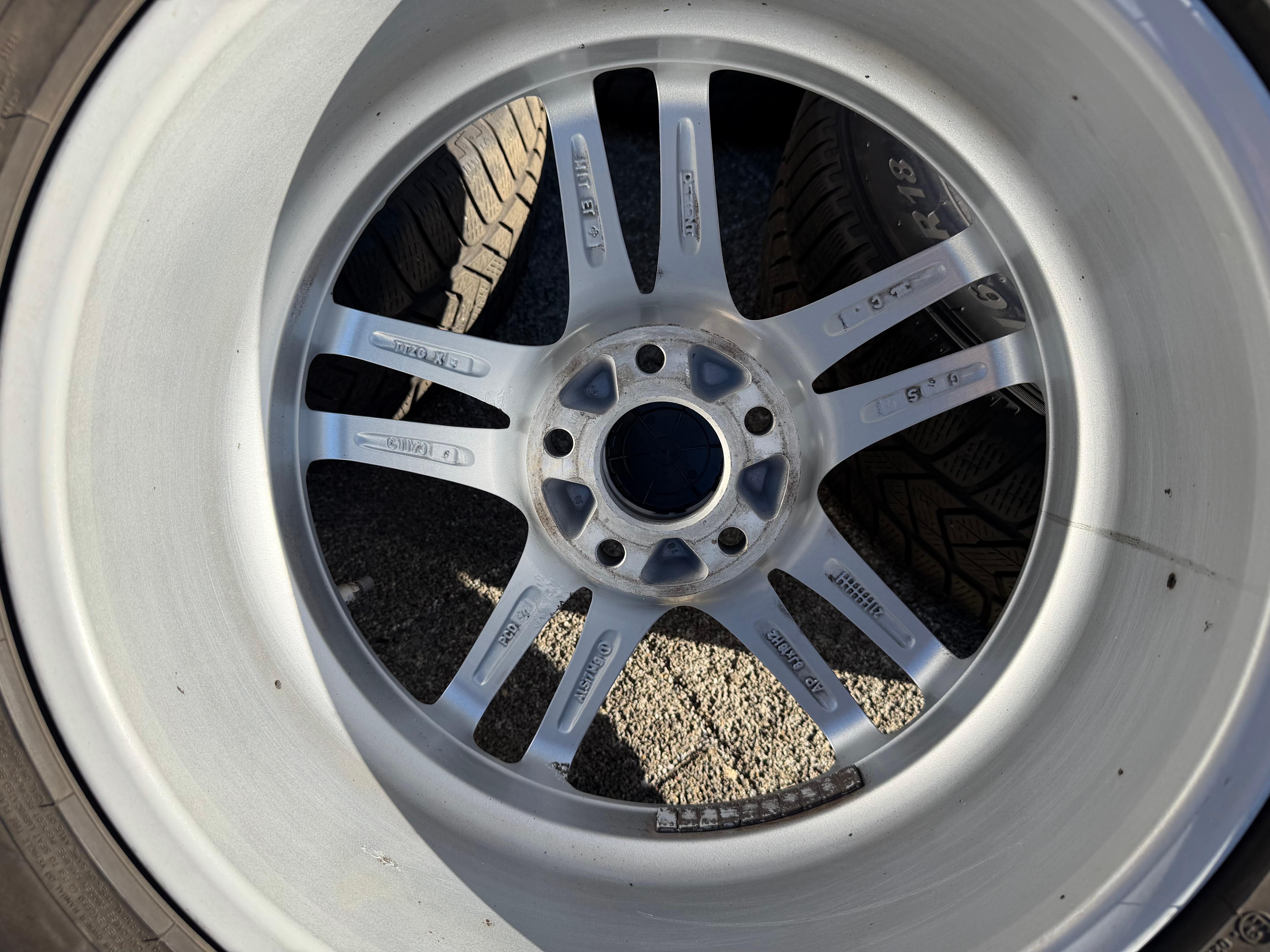 4 Alu 18" Winterräder Mercedes GLC X204 W253 235/60R18 103H 2021 RDKS Pirelli
