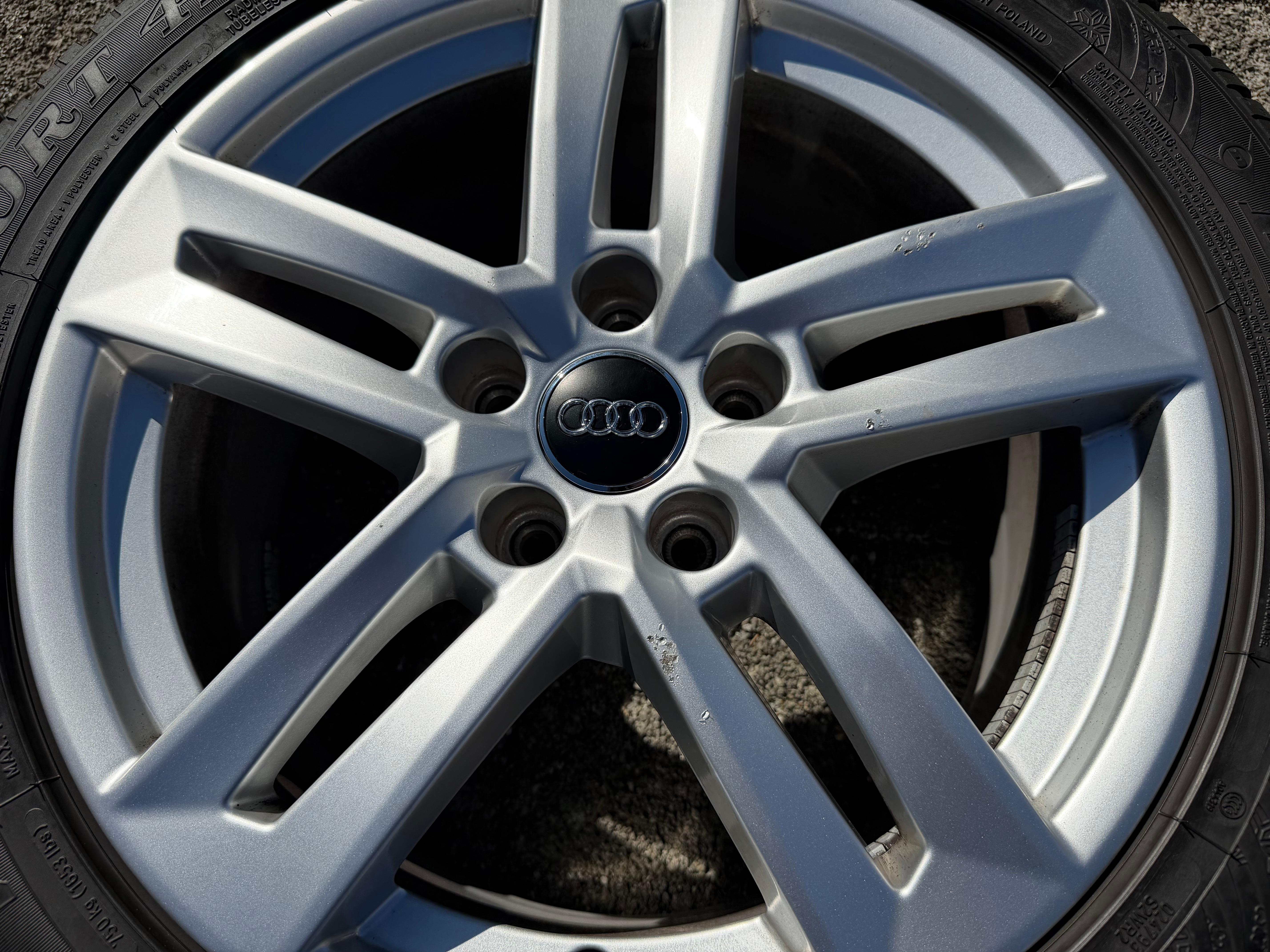 4 Original 17" Alu Winterräder Audi A4 B9 8W 8W0601025P 225/50R17 98H Dunlop 2022