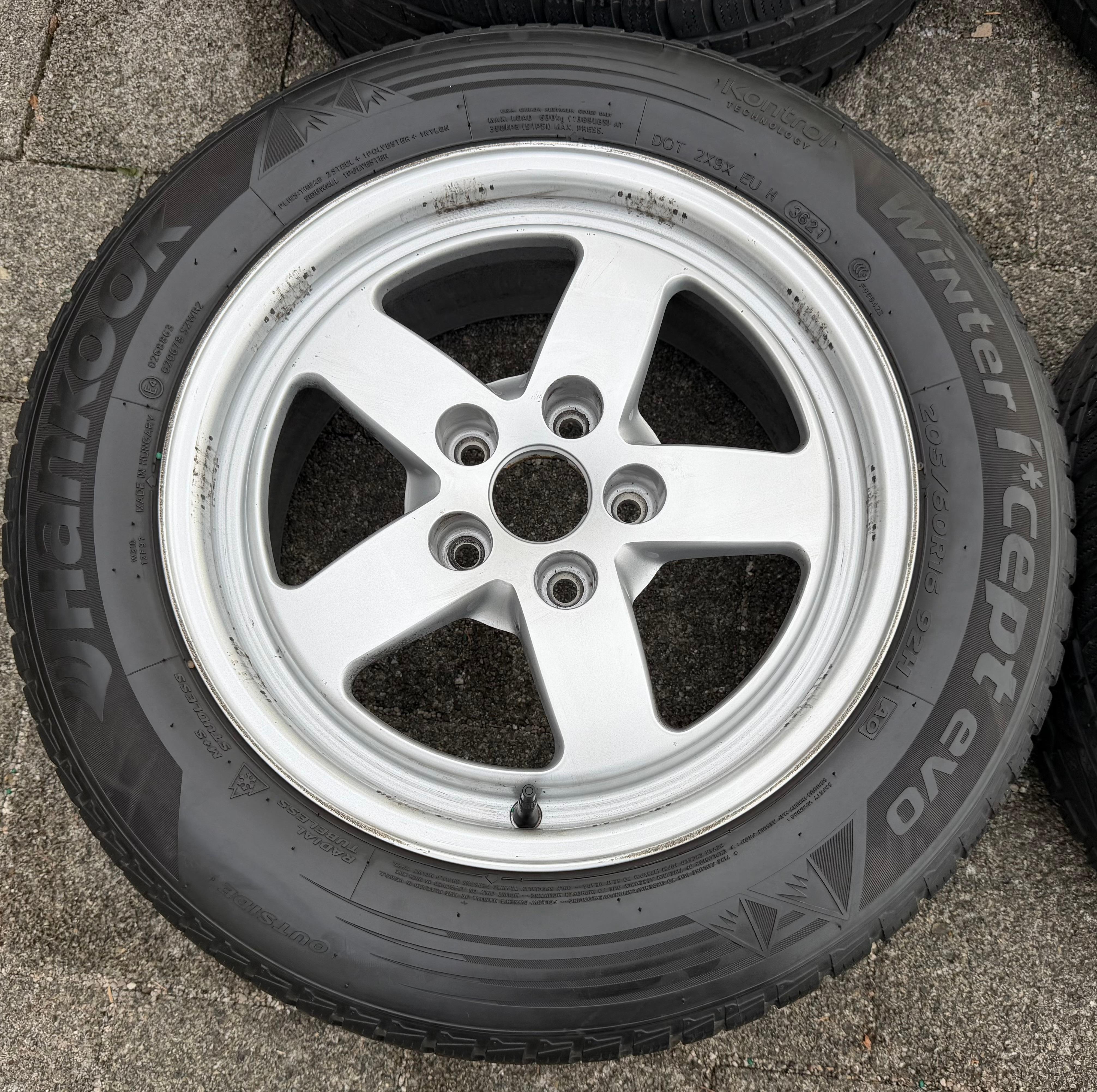 4 cerchi in lega originali da 16" per Audi A4 8W B9 8W0601025 7x16 ET35