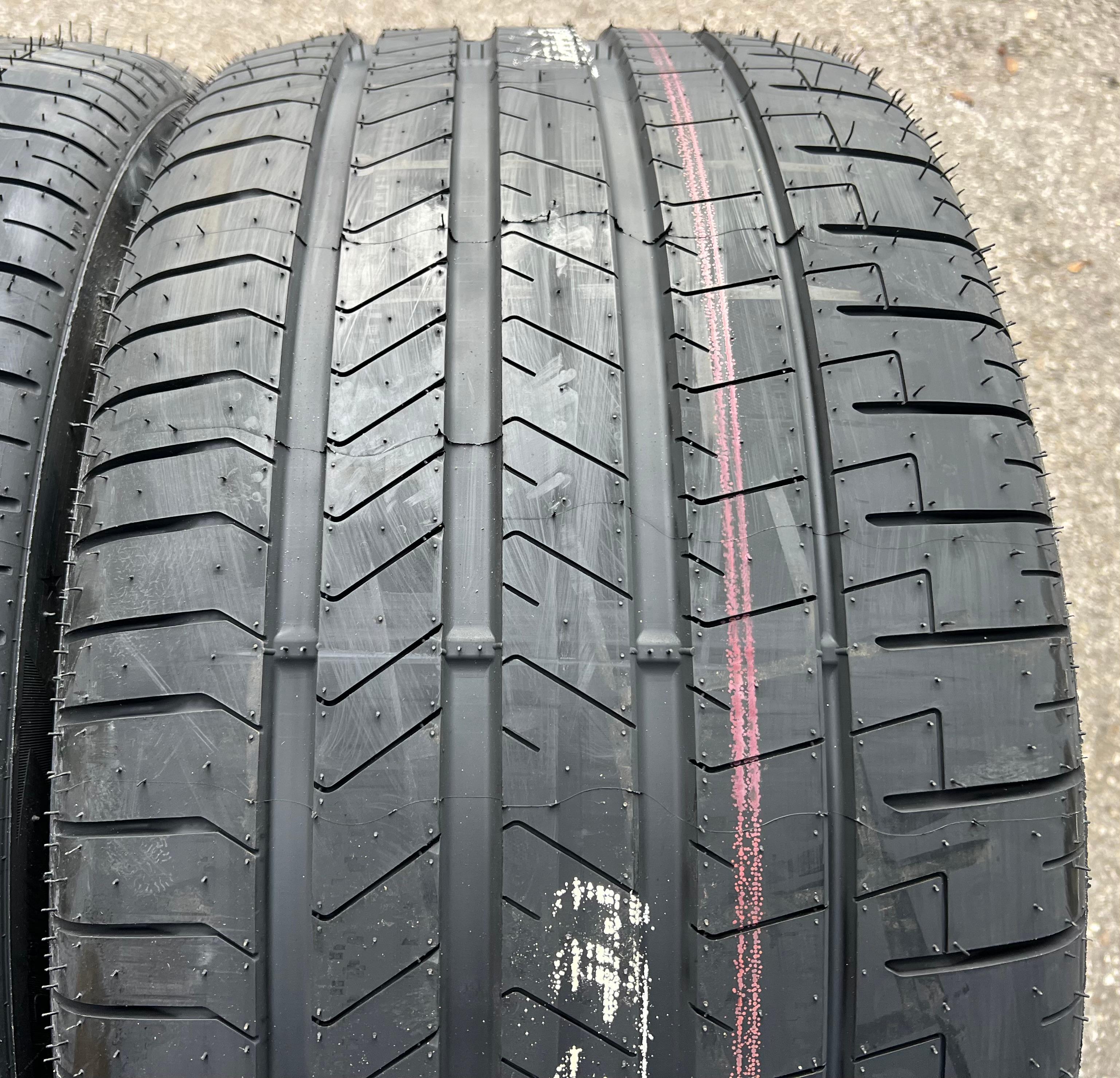 2 x 285/30R22 104Y Zomerbanden Pirelli Pzero PZ4 2022 NIEUW Gratis verzending