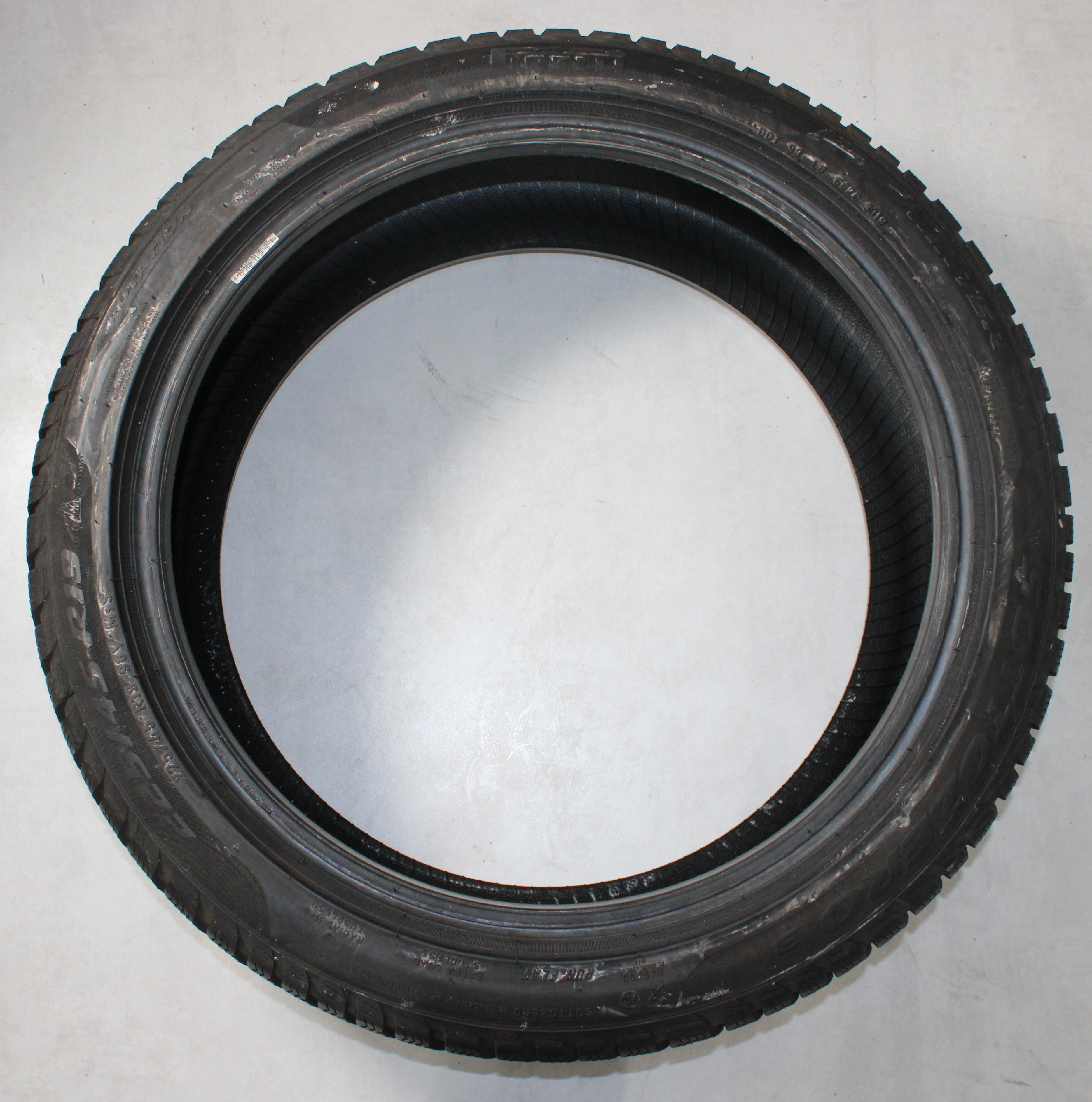 4 x 225/45R19 96V pneumatici invernali Pirelli Sottozero 3 Runflat 6,5-7mm 2x2019/2x2020 *