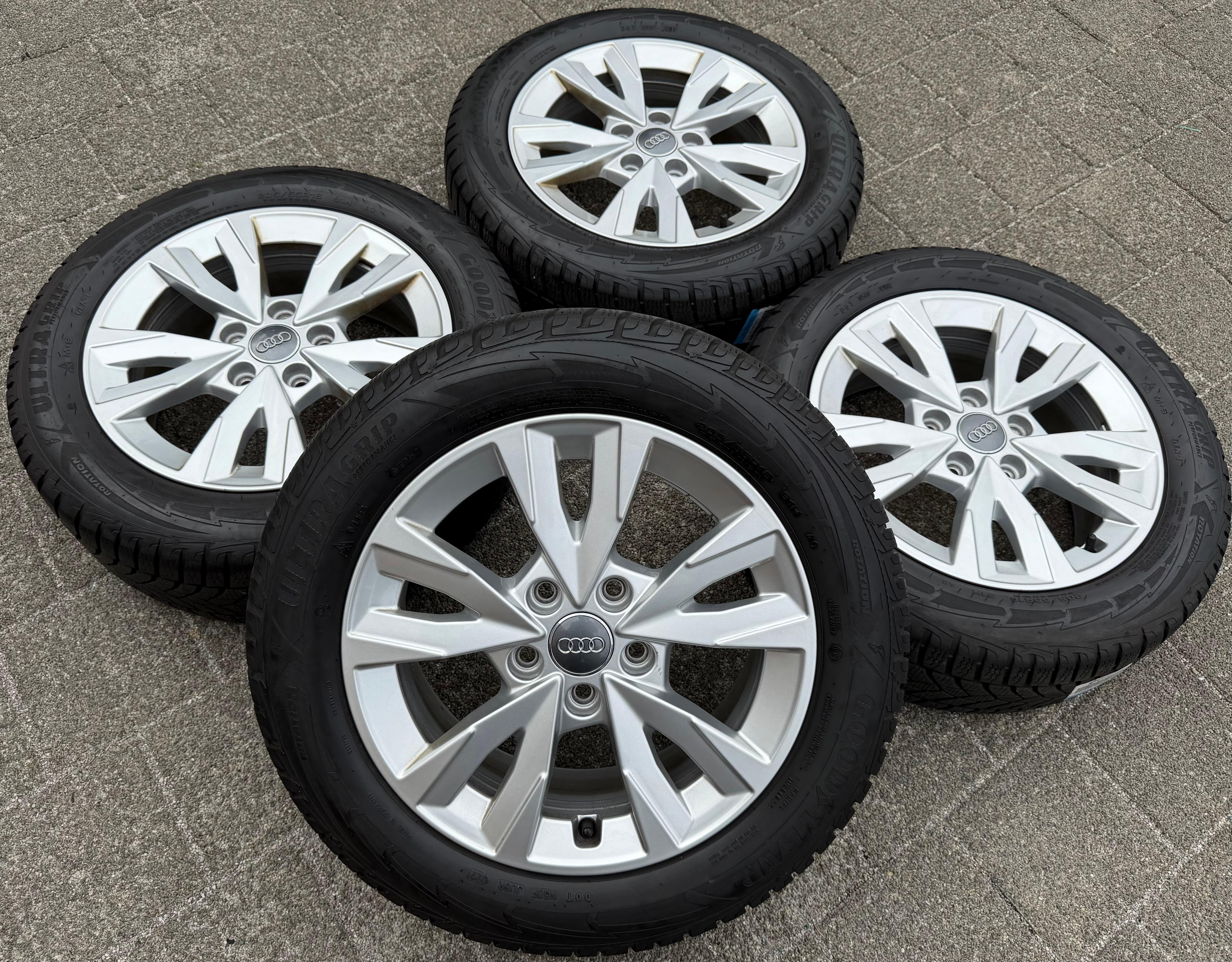 4 Original Alu Winterräder Audi A3 8Y 8Y0071496 205/55R16 91H Goodyear