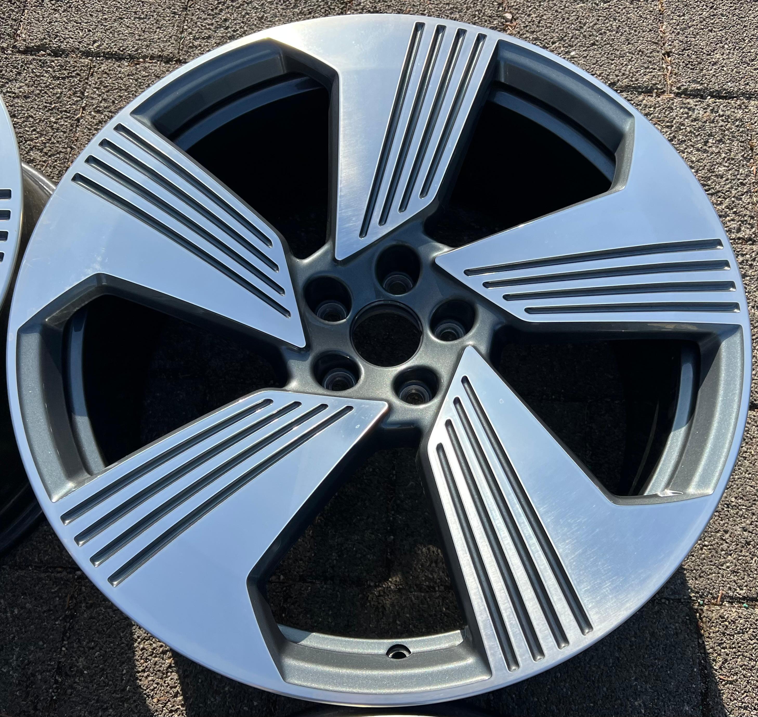 4 ORIGINAL 21" ALUFELGEN AUDI E-TRON & Q8 E-TRON GE GEN 4KE601025AC FREIHAUS