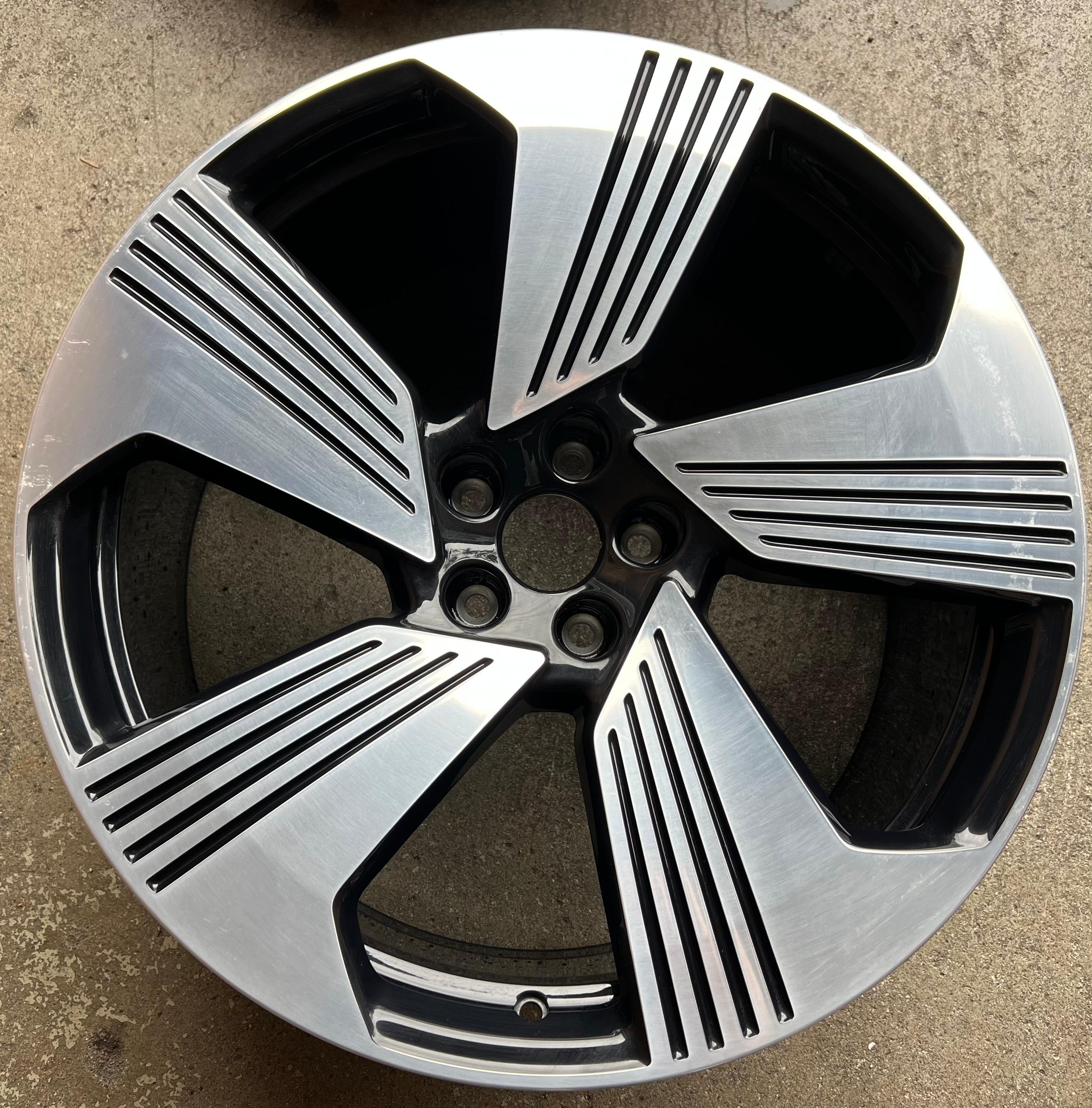 1 X ORIGINAL 21" ALUFELGE AUDI E-TRON & Q8 E-TRON GE GEN 4KE601025AC FREIHAUS