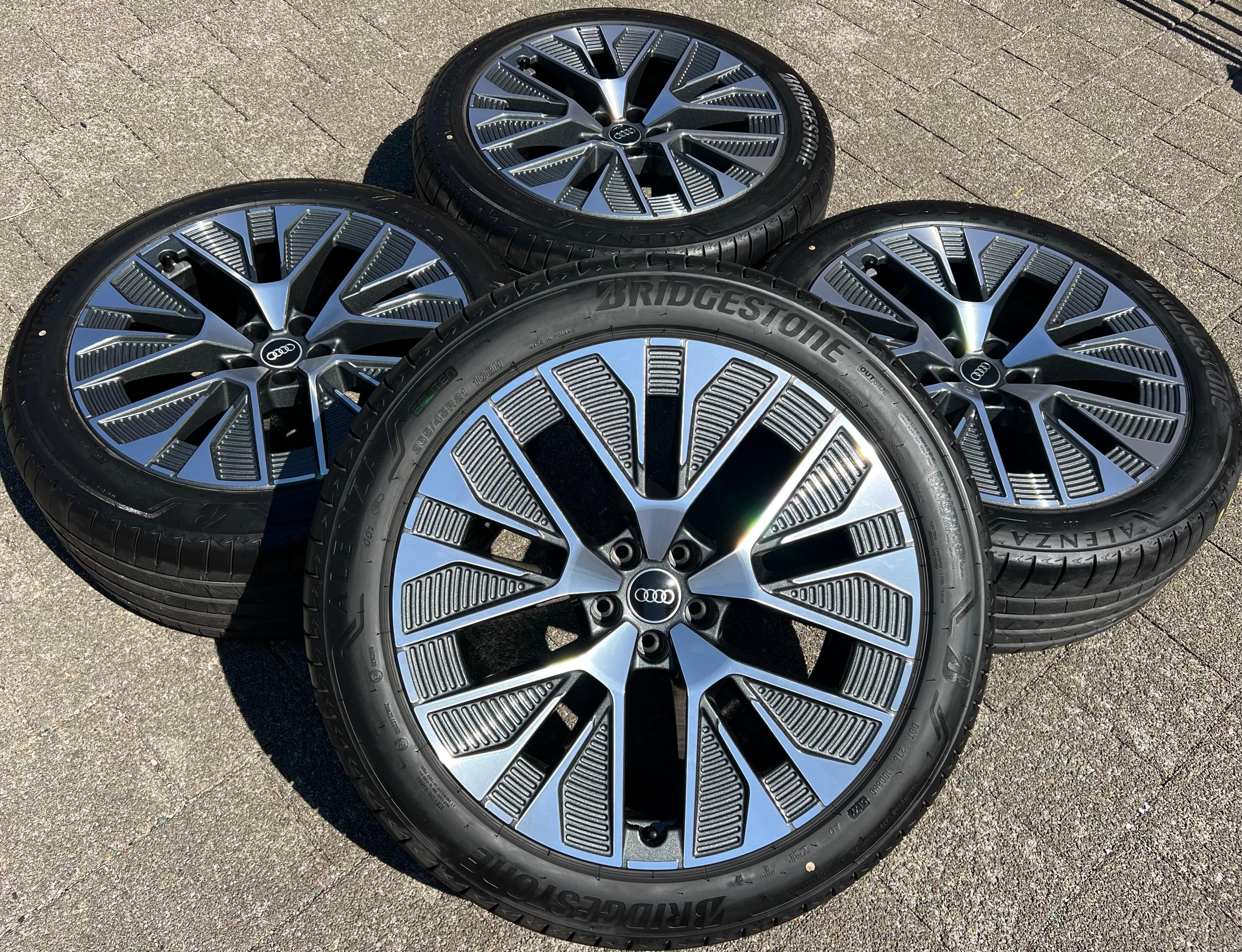 4 ORIGINELE 21" ALUMINIUM ZOMERWIELEN AUDI E-TRON Q8 GEN 4KE601025AE 265/45R21 108H GRATIS LEVERING