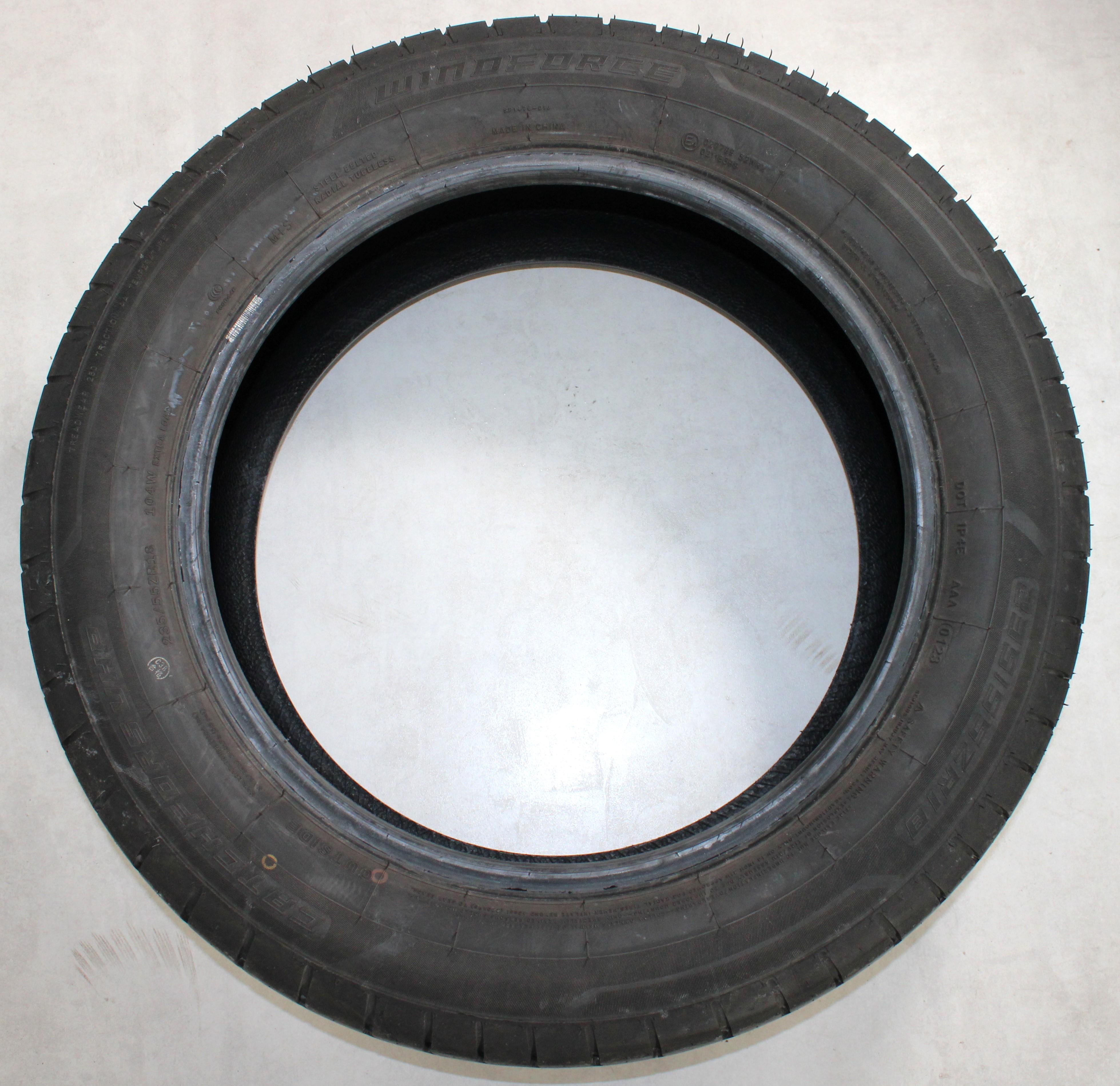 2 x 235/55R18 104W Sommerreifen Windforce CatchFors UHP 6-6,5mm 2023 XL