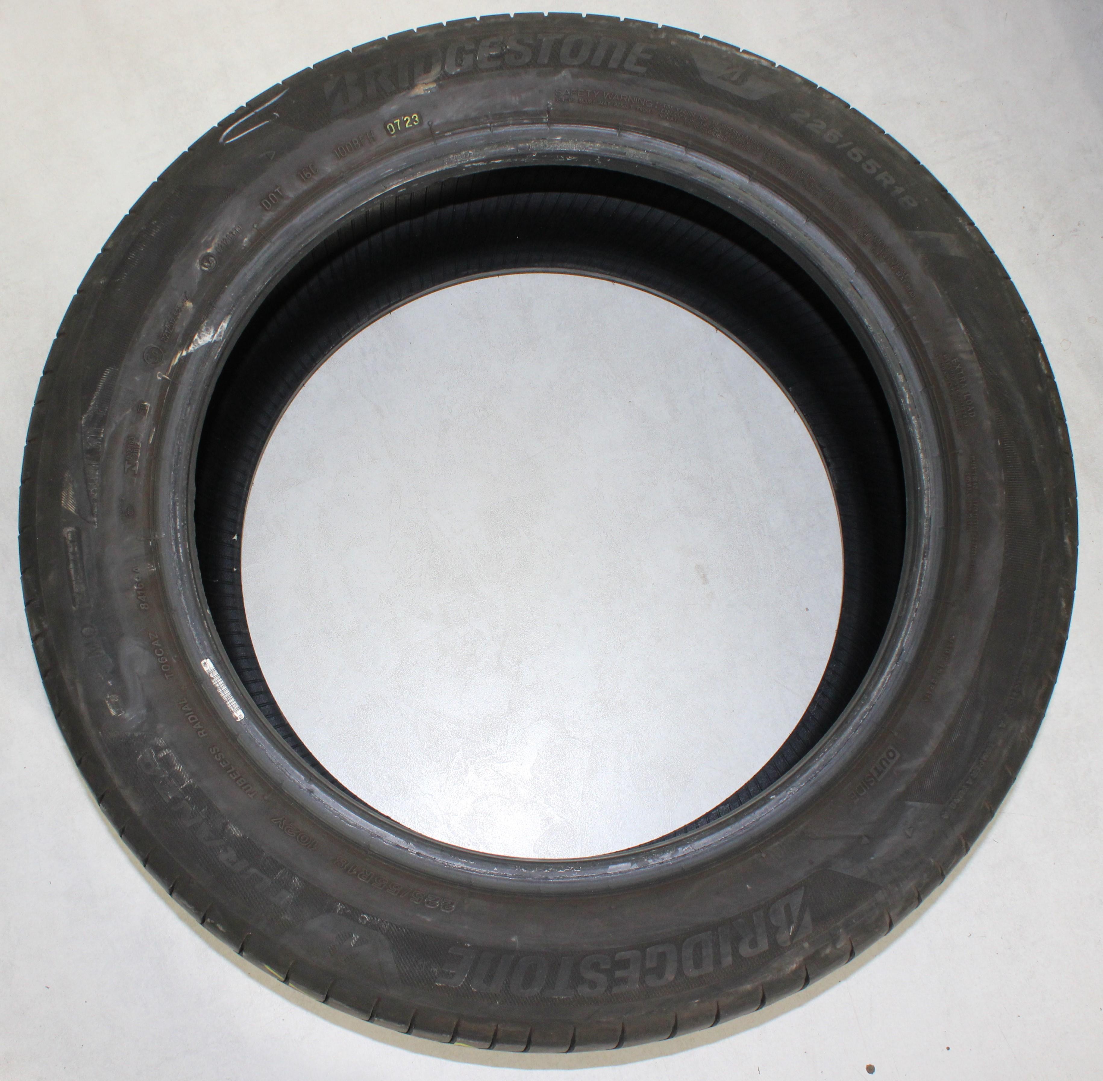 1 x 225/55R18 102Y Sommerreifen Bridgestone Turanza 6 Enliten * MO 4,5-5mm 2023