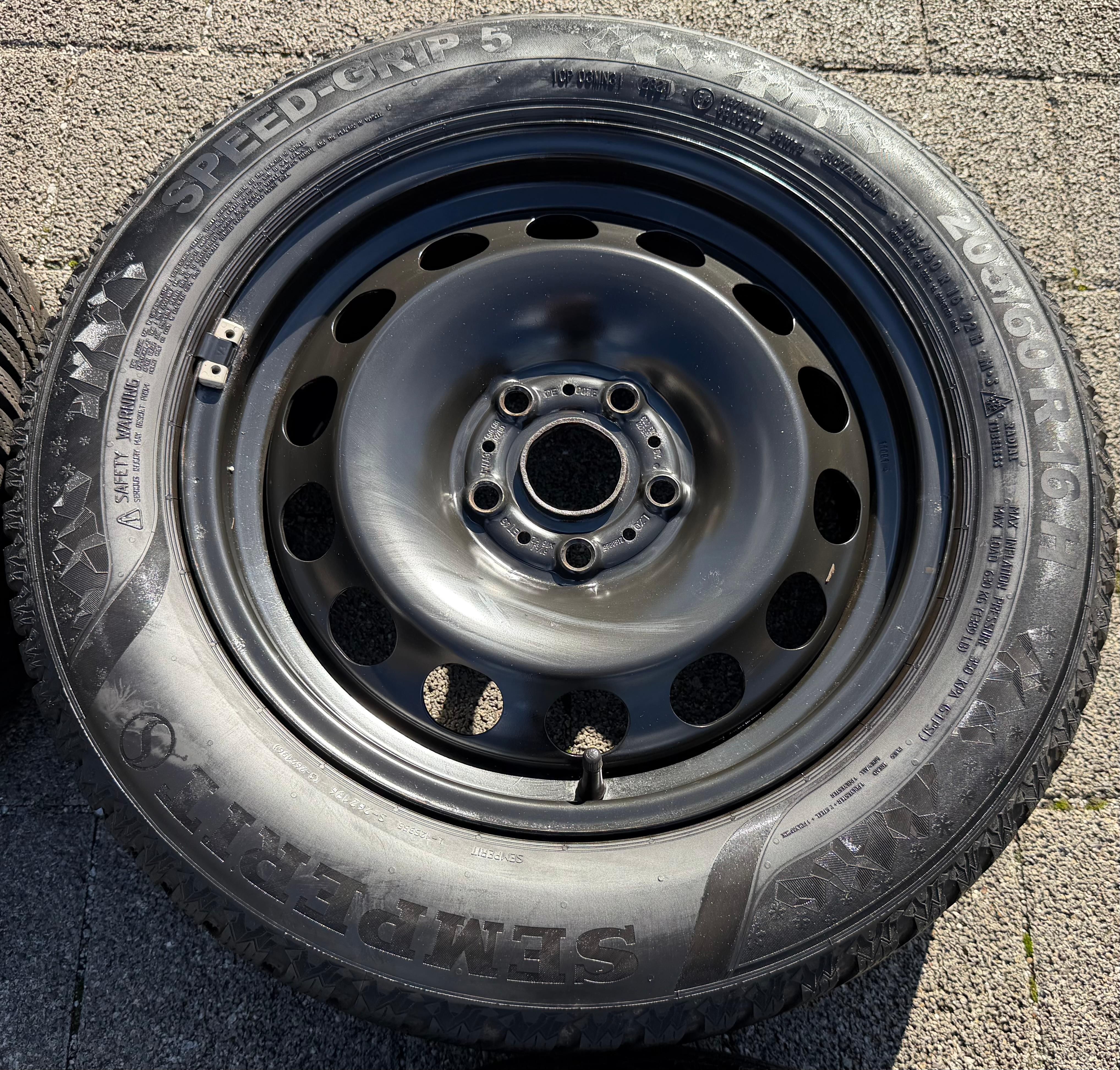 4 Winterräder Skoda Octavia IV 4 NX 205/60R16 96H 5Q0601027BQ Semperit