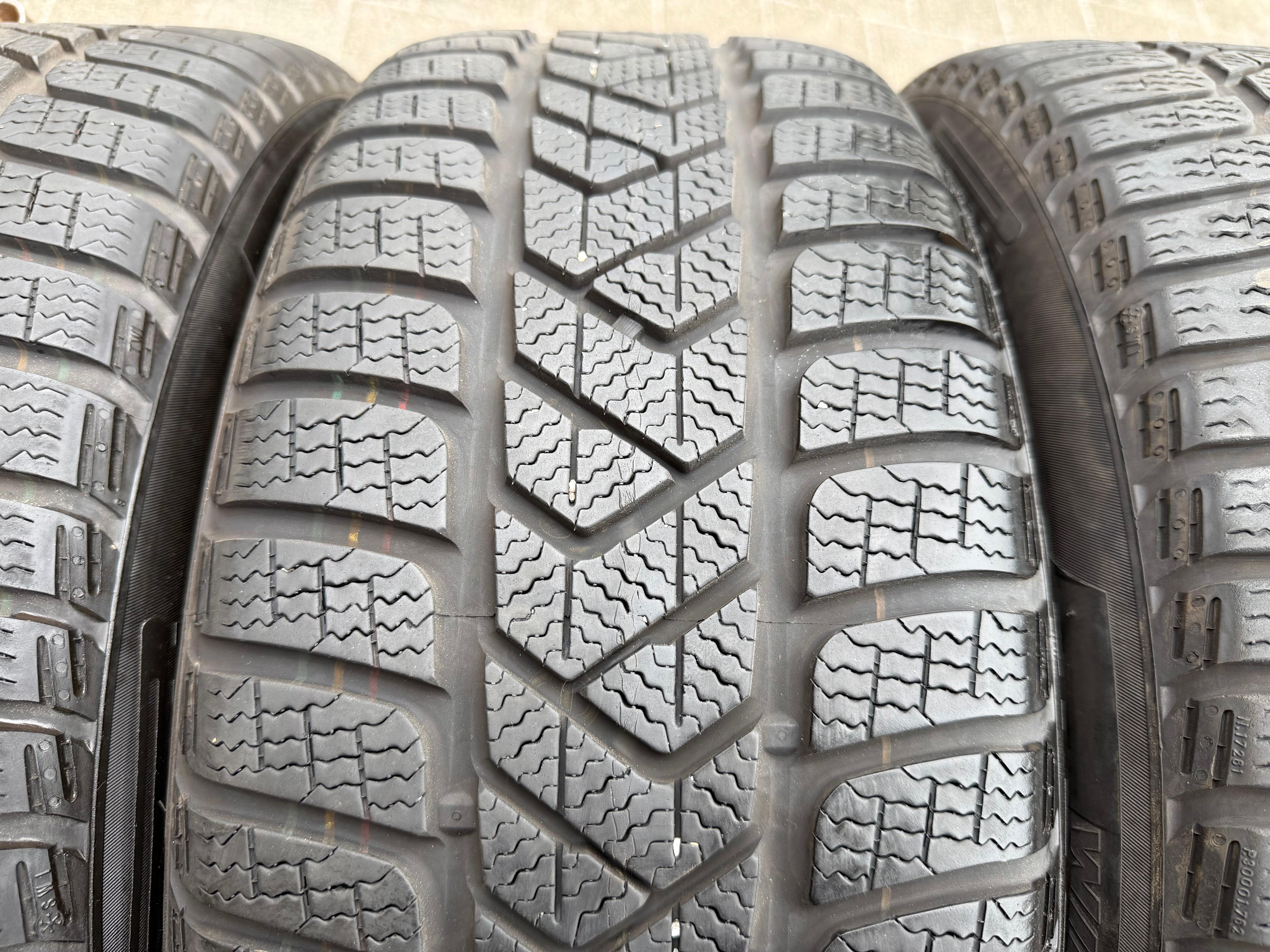 4 roues hiver complètes en aluminium d’origine 17" Audi A5 F5 8W 225/50R17 98H 8W0601025AE Pirelli