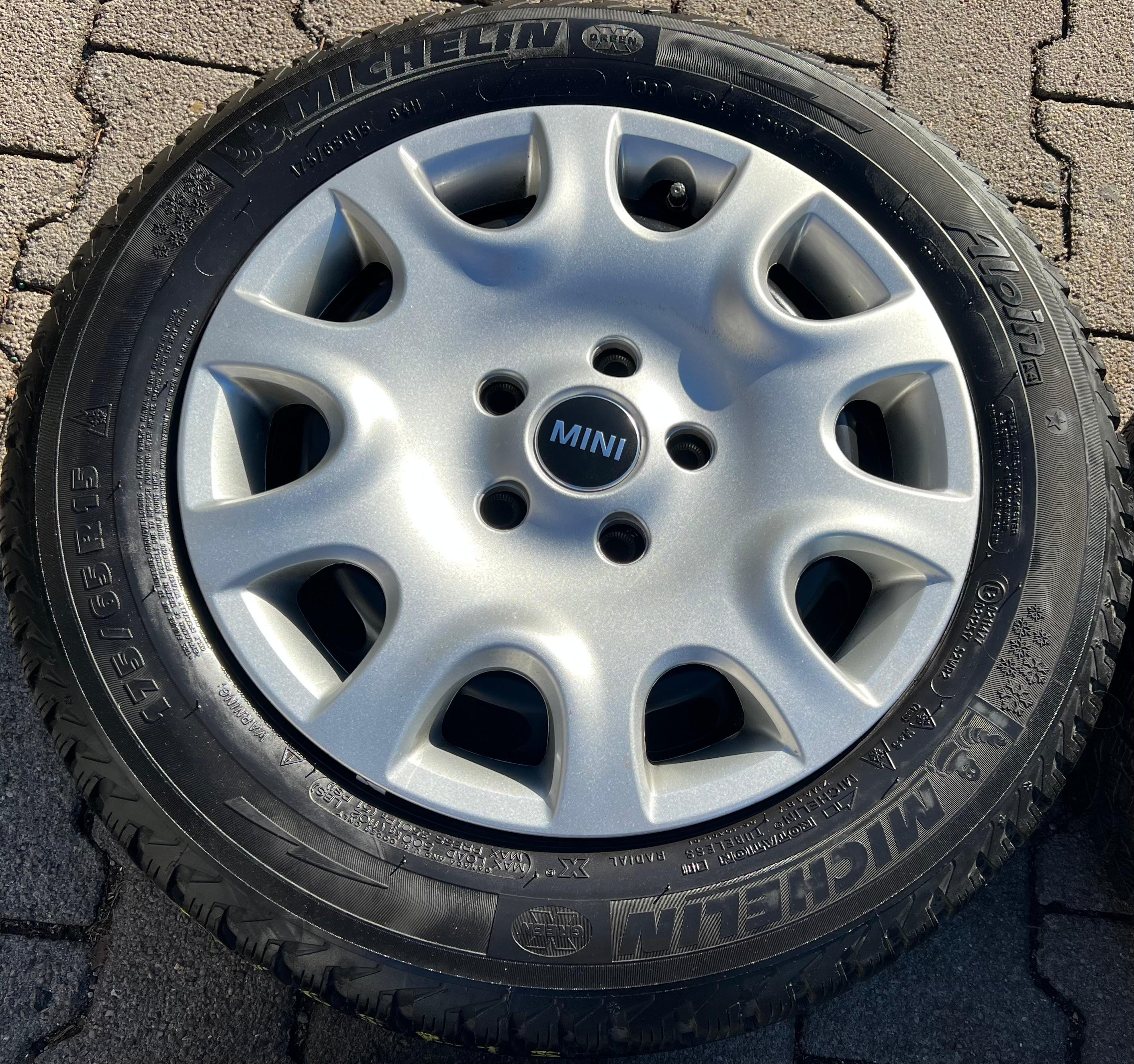 4 RUEDAS DE INVIERNO MINI F55 F56 F57 175/65R15 84H RDKS 6851510 MICHELIN RDKS ENTREGA GRATUITA