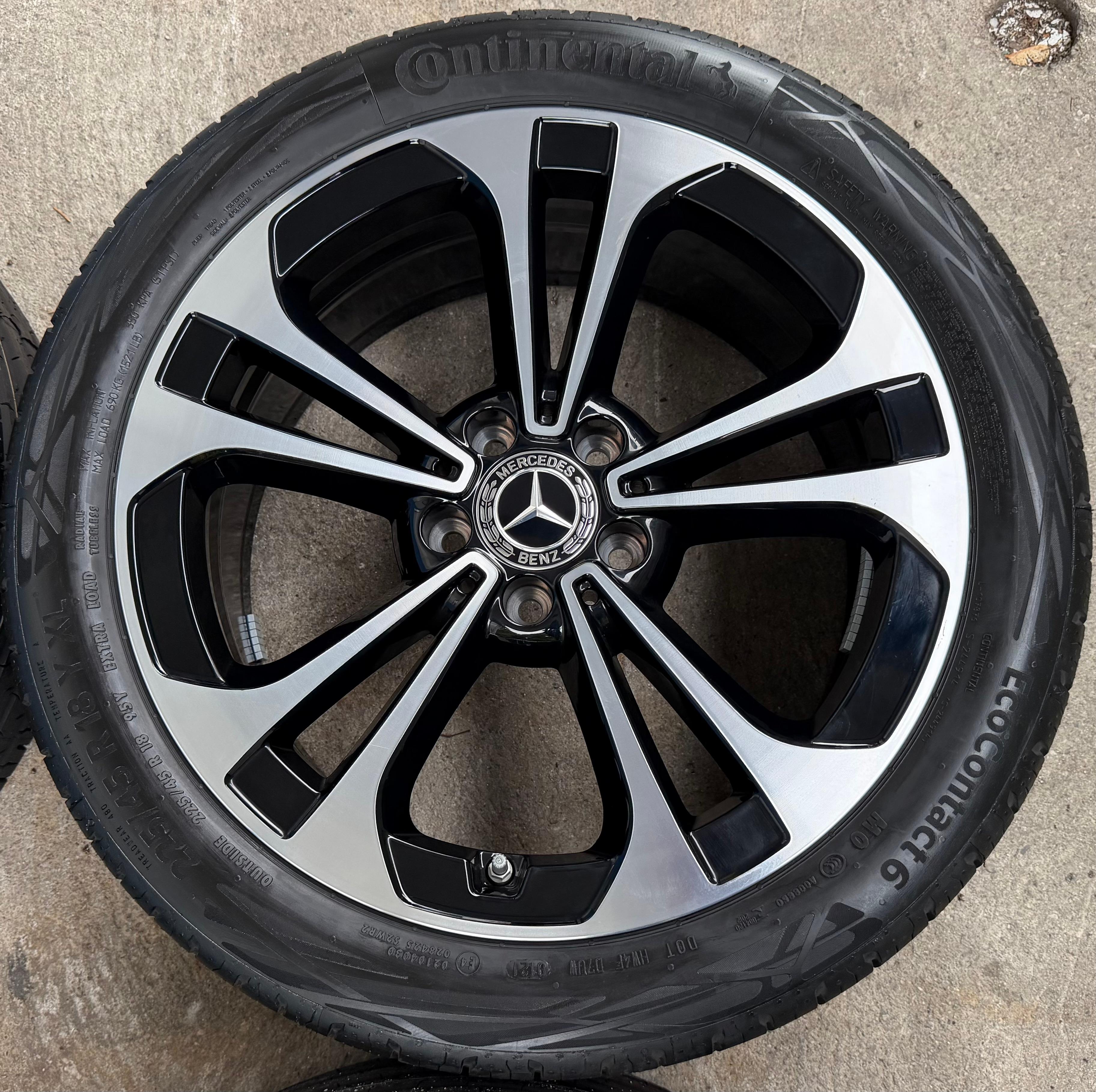 4 ruote estive complete in lega originali da 18" Mercedes Classe C W206 A2064016200 225/45R18 95Y