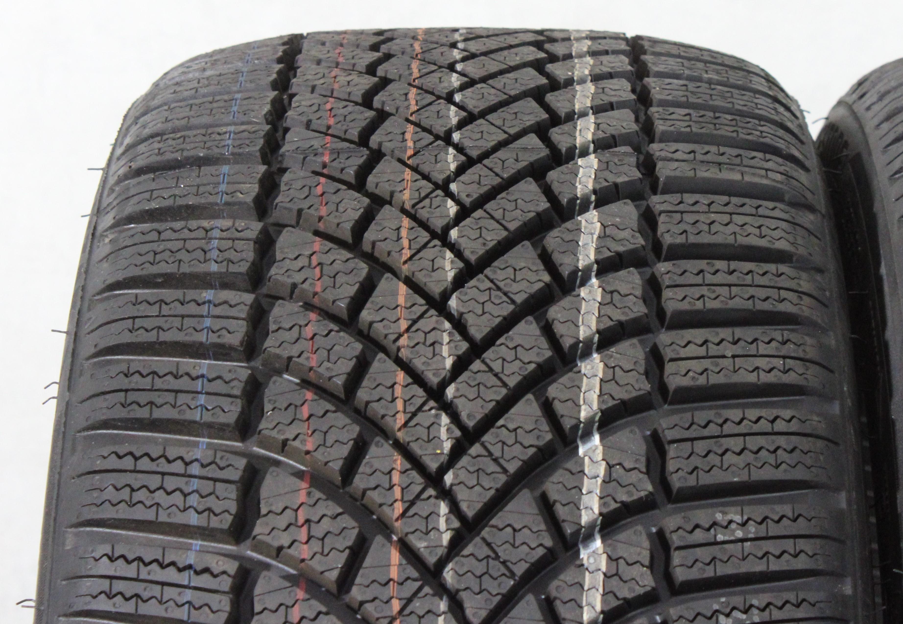 2 pneus hiver Bridgestone Blizzak LM005 AO 225/40R18 92V, neufs, 2023