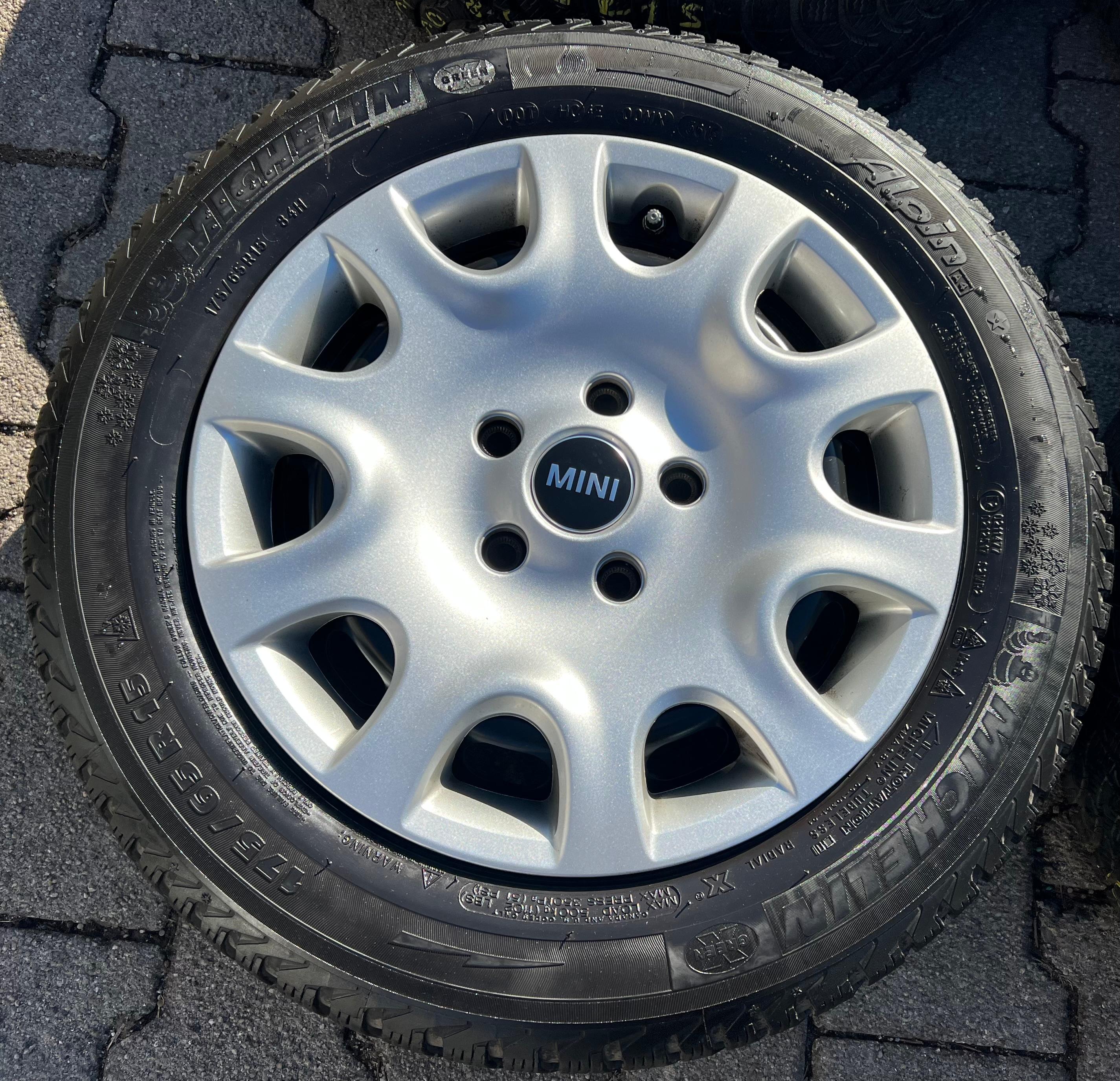 4 RUEDAS DE INVIERNO MINI F55 F56 F57 175/65R15 84H RDKS 6851510 MICHELIN RDKS ENTREGA GRATUITA