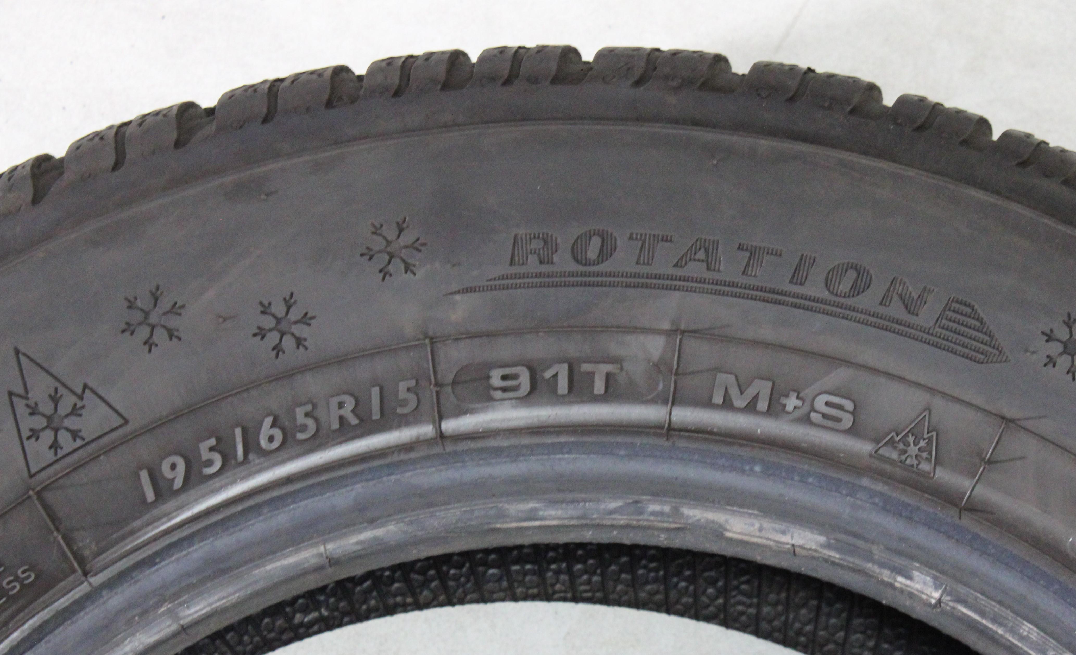 1 x 195/65R15 91T Winterreifen Dunlop Winter Response-2 5-5,5mm 2024